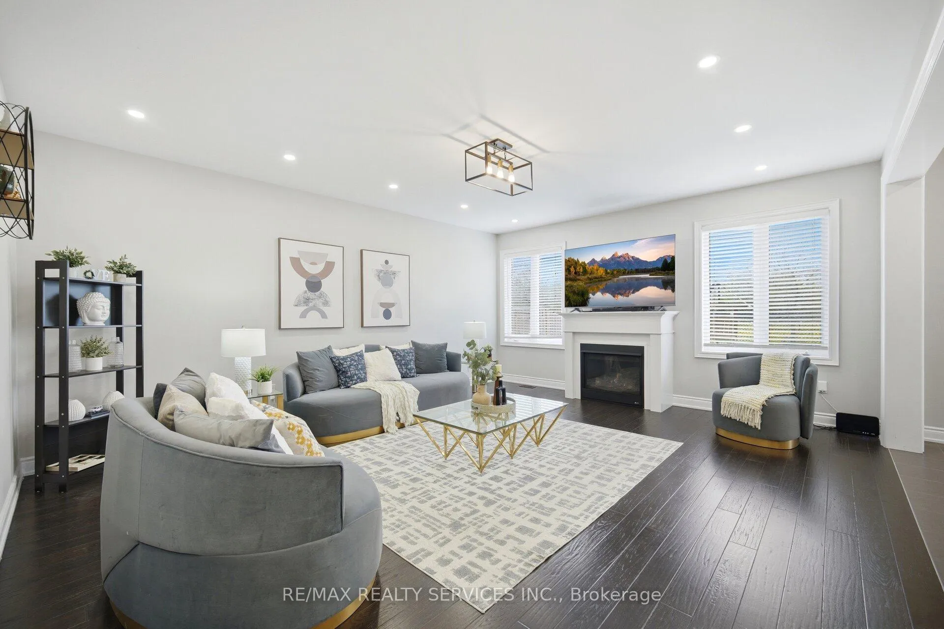Photo 3 of 152 Newhouse Boulevard, Caledon, Rural Caledon — HOMEH