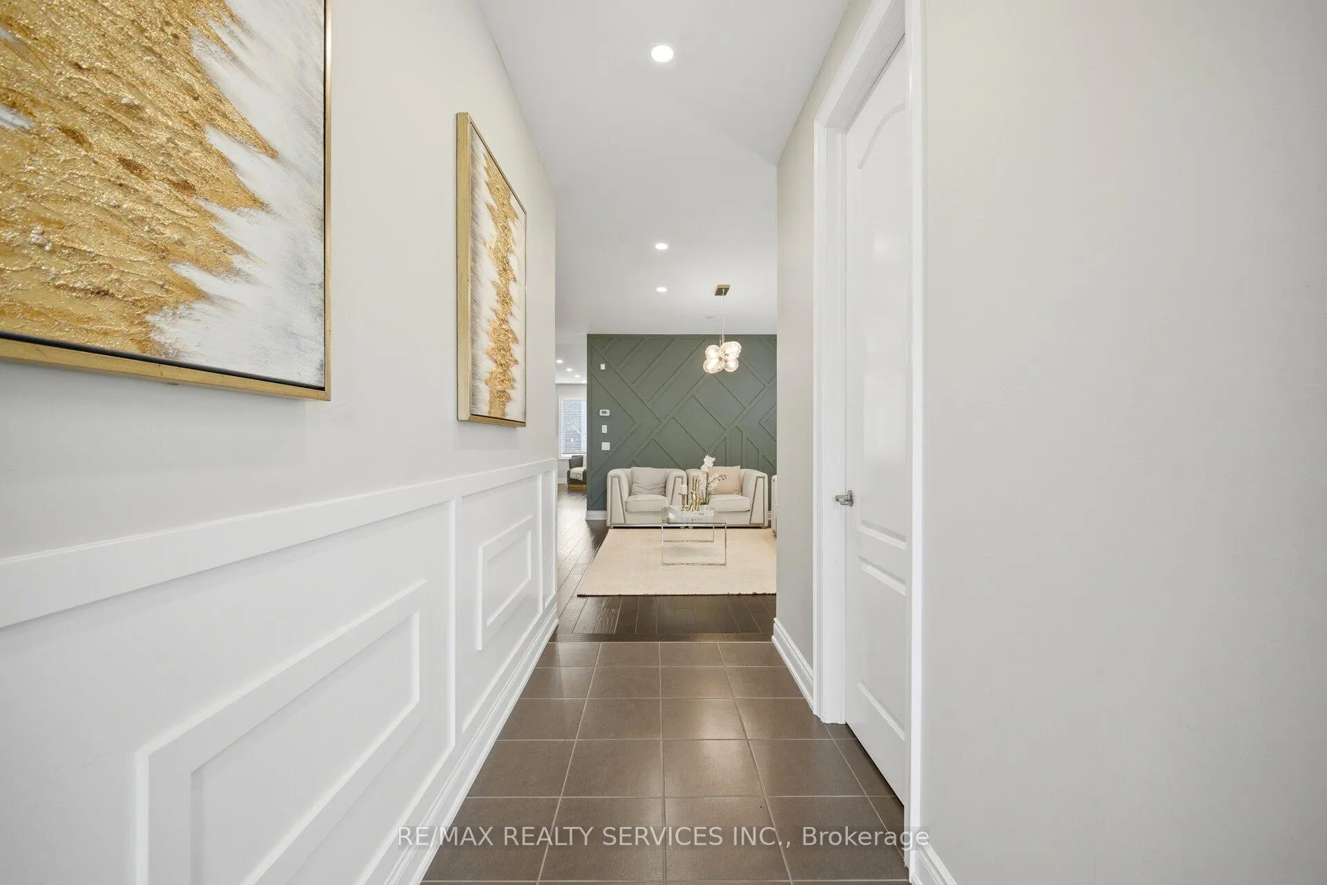 Photo 8 of 152 Newhouse Boulevard, Caledon, Rural Caledon — HOMEH