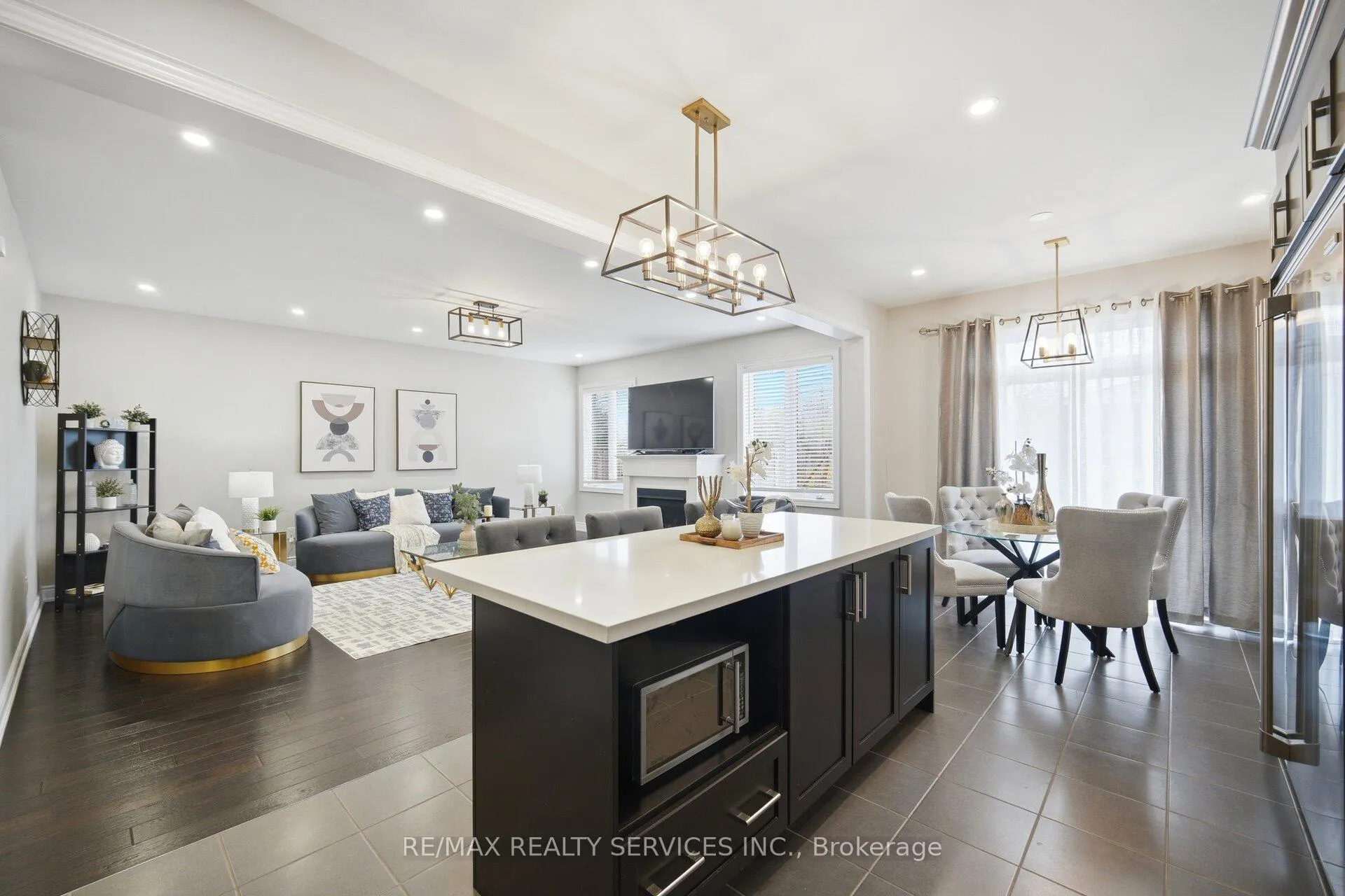 Photo 12 of 152 Newhouse Boulevard, Caledon, Rural Caledon — HOMEH