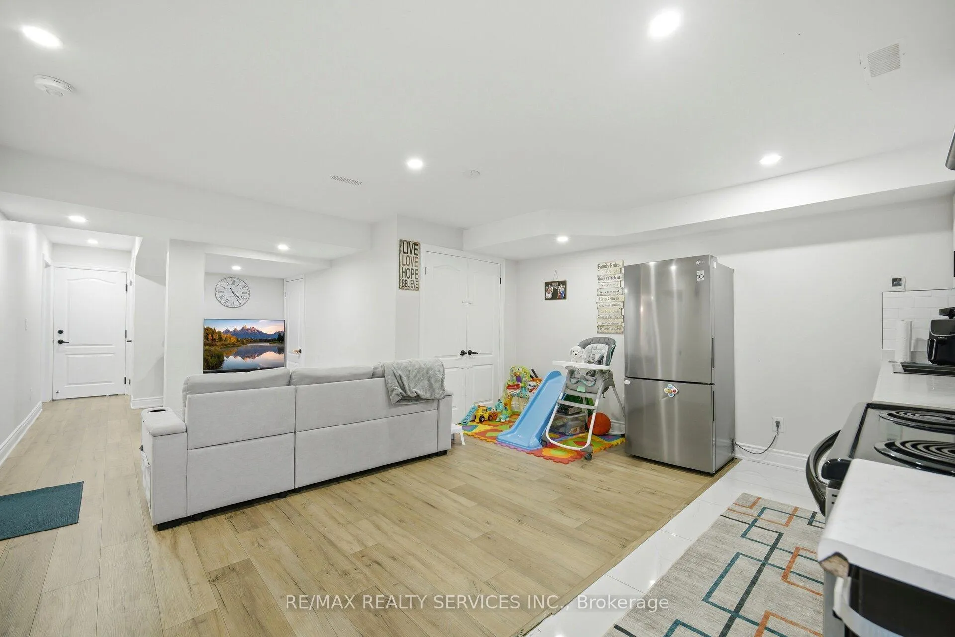 Photo 37 of 152 Newhouse Boulevard, Caledon, Rural Caledon — HOMEH