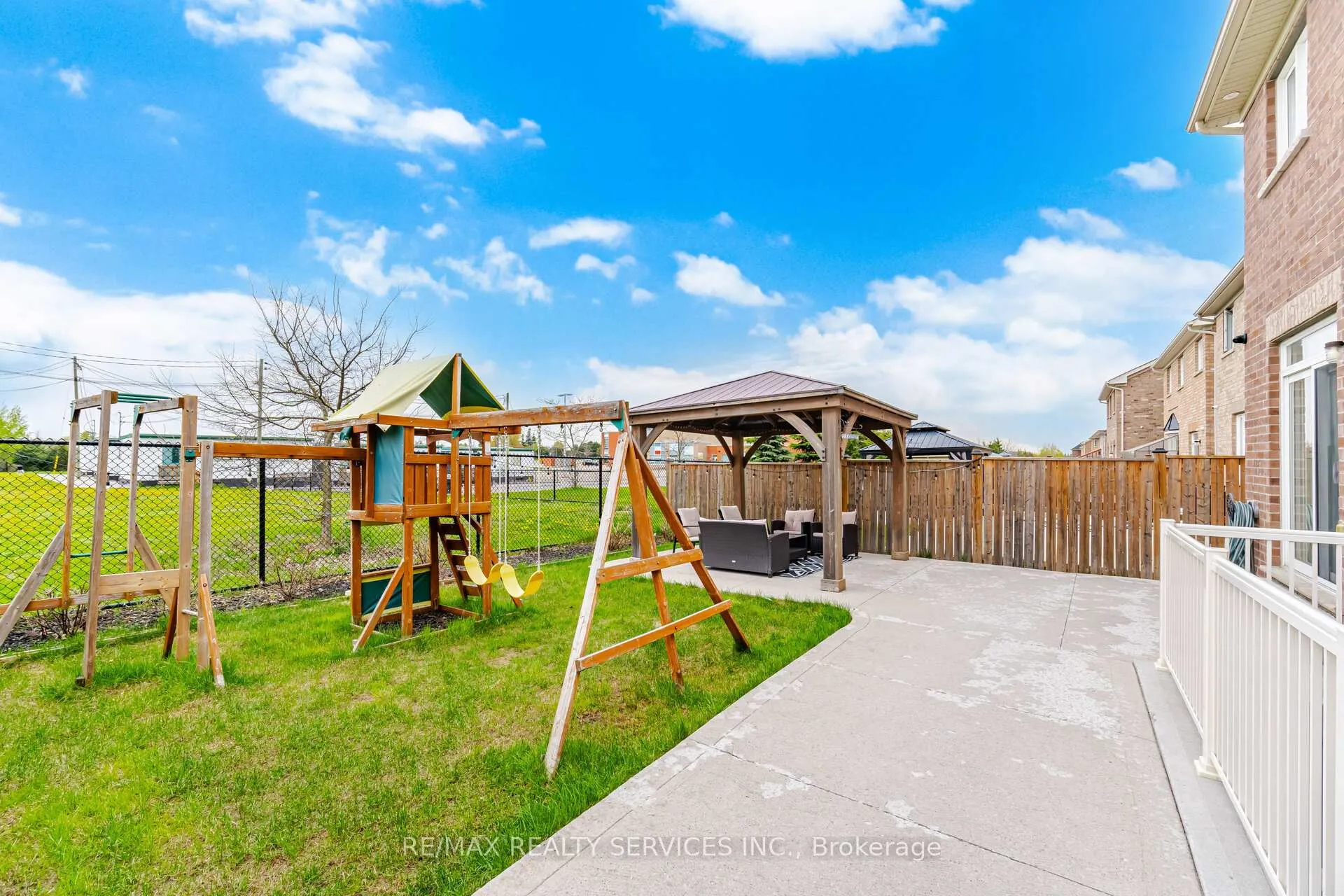 Photo 43 of 152 Newhouse Boulevard, Caledon, Rural Caledon — HOMEH