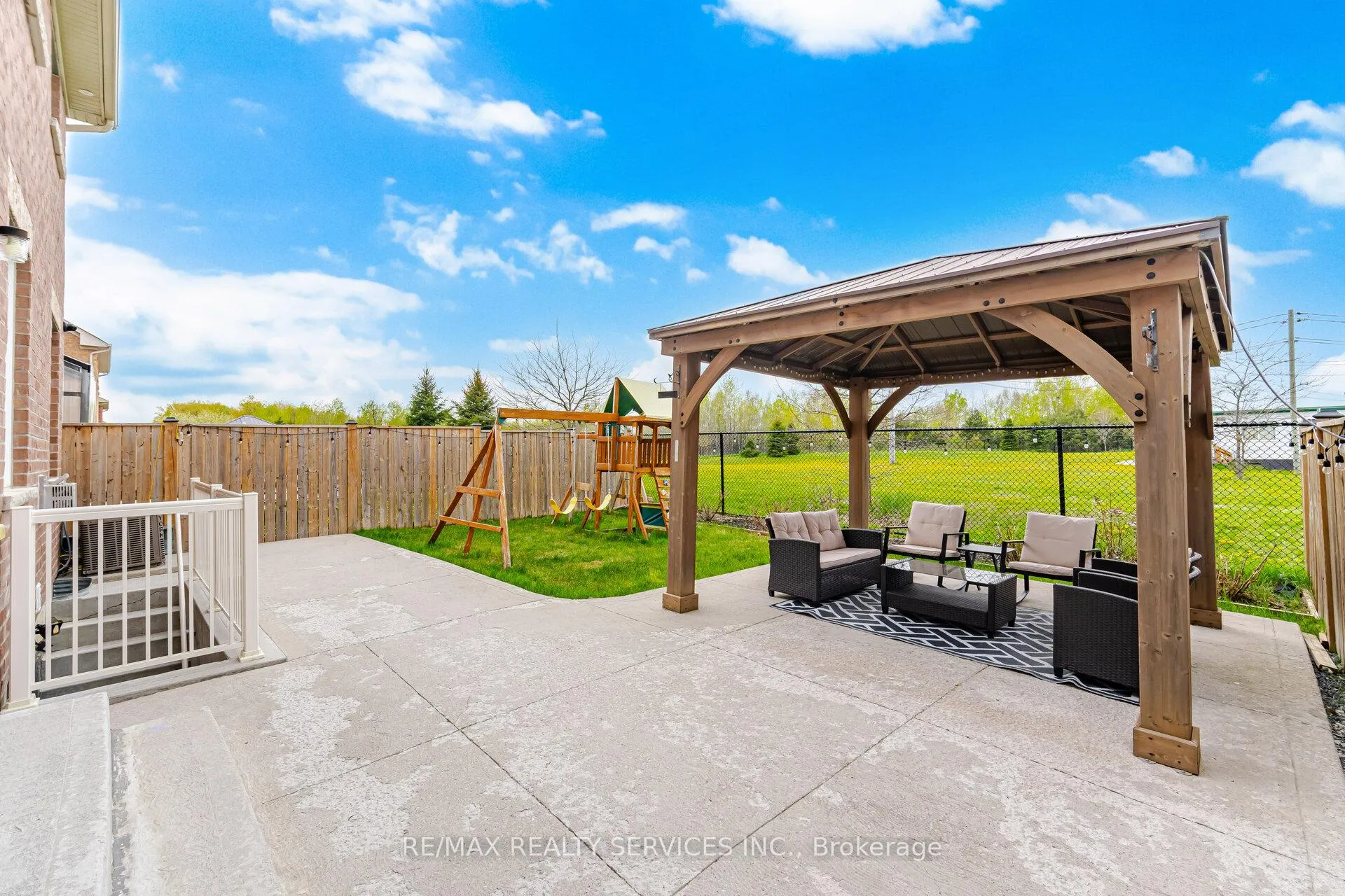 Photo 44 of 152 Newhouse Boulevard, Caledon, Rural Caledon — HOMEH