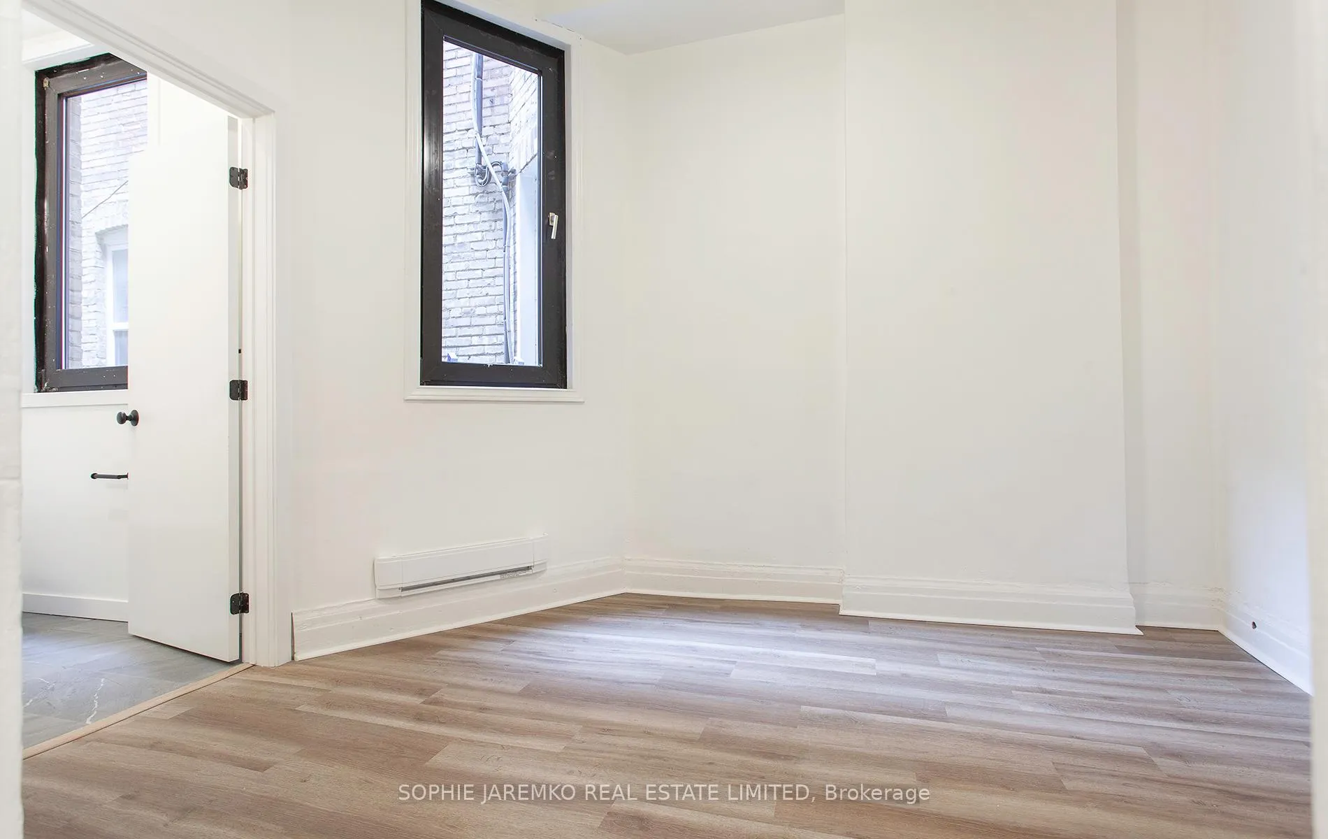 Photo 13 of Unit Front, 2100 Dundas Street W, Toronto, Roncesvalles — HOMEH