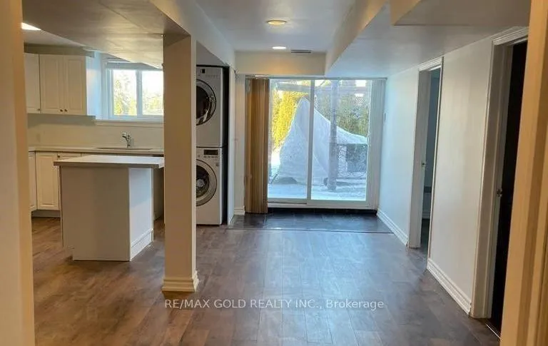Photo 6 of Unit Bsmt, 10 Tracey Lynne Court, Markham, Middlefield — HOMEH