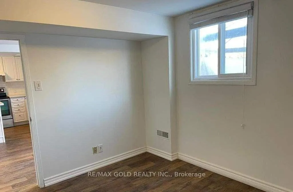 Photo 9 of Unit Bsmt, 10 Tracey Lynne Court, Markham, Middlefield — HOMEH