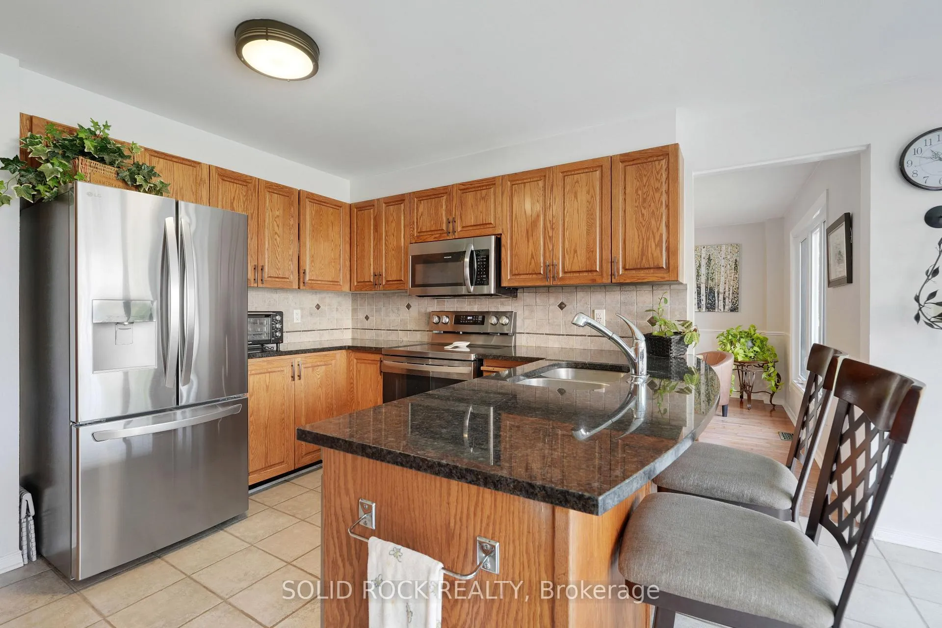 Photo 14 of 41 Framingham Crescent, Ottawa, Barrhaven - Cedargrove/Fraserdale — HOMEH
