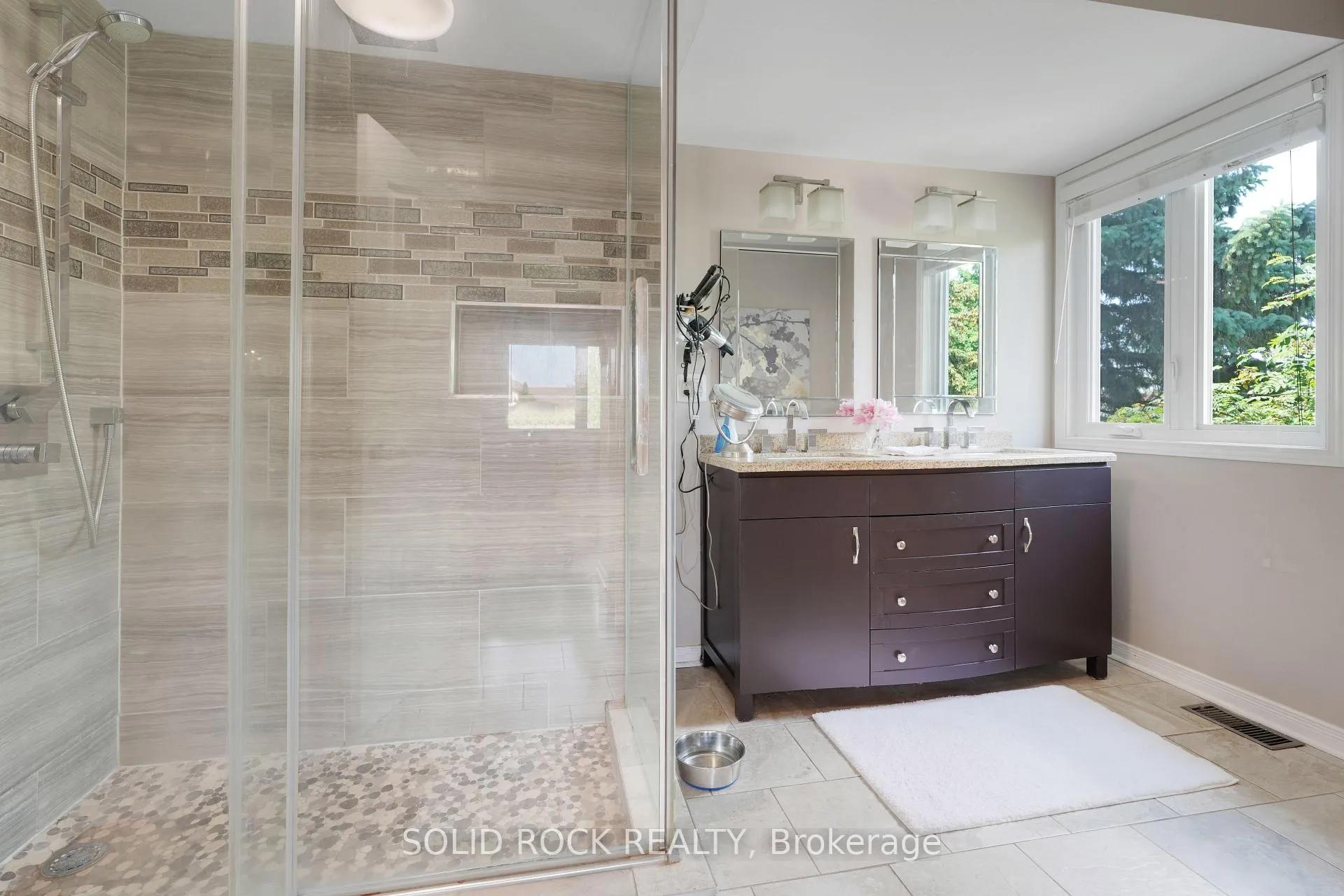 Photo 28 of 41 Framingham Crescent, Ottawa, Barrhaven - Cedargrove/Fraserdale — HOMEH