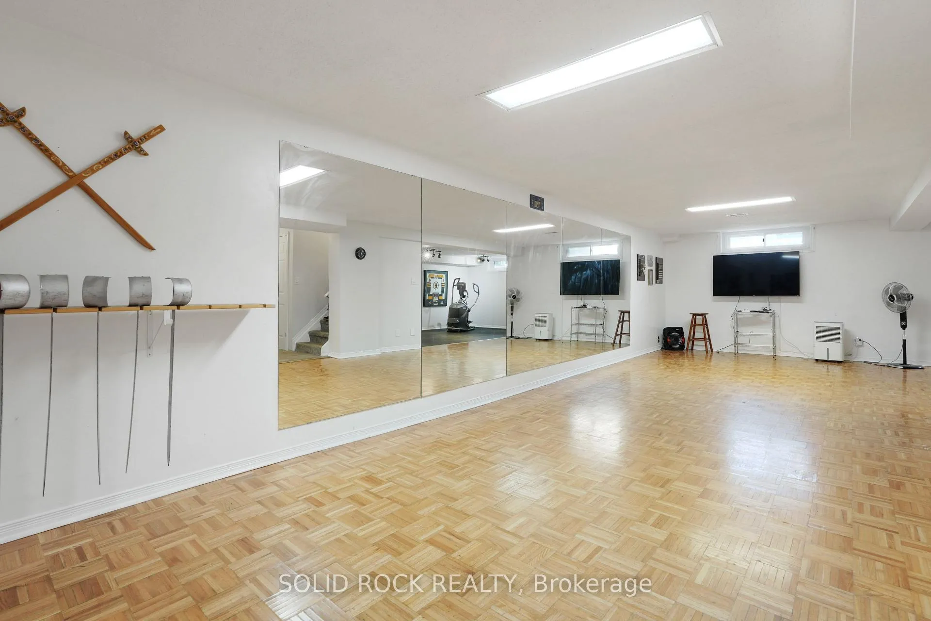 Photo 38 of 41 Framingham Crescent, Ottawa, Barrhaven - Cedargrove/Fraserdale — HOMEH