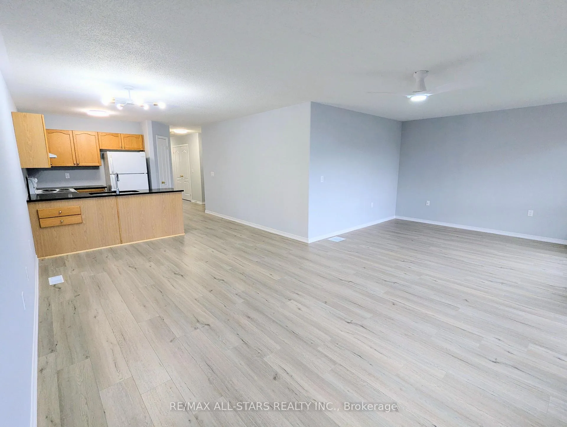Photo 6 of 507 Clancy Crescent, Peterborough, Otonabee Ward 1 — HOMEH