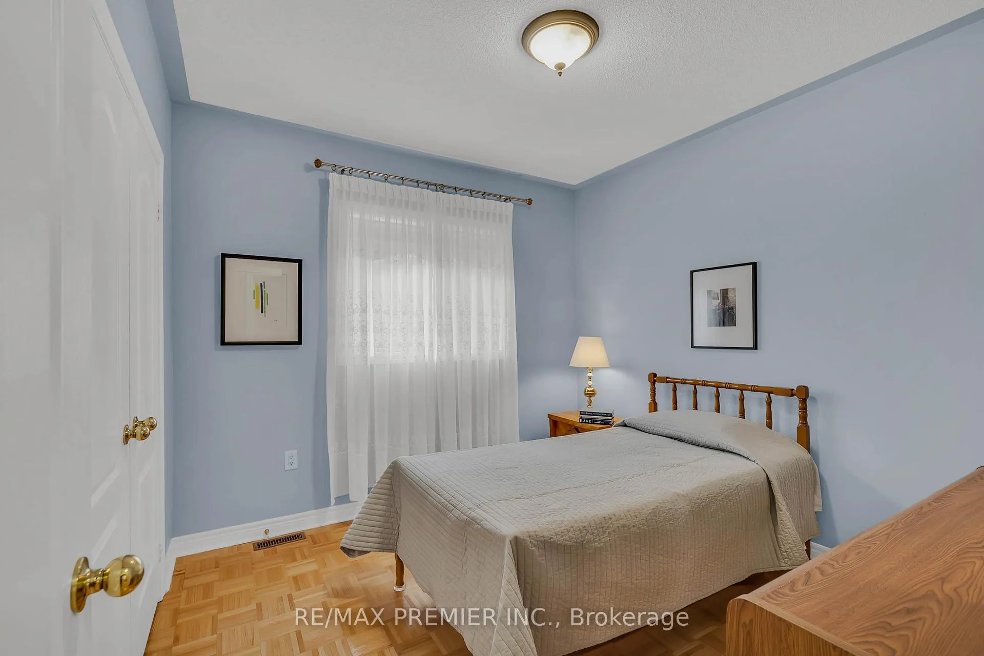 Photo 21 of 20 Drummond Drive, Vaughan, Maple — HOMEH