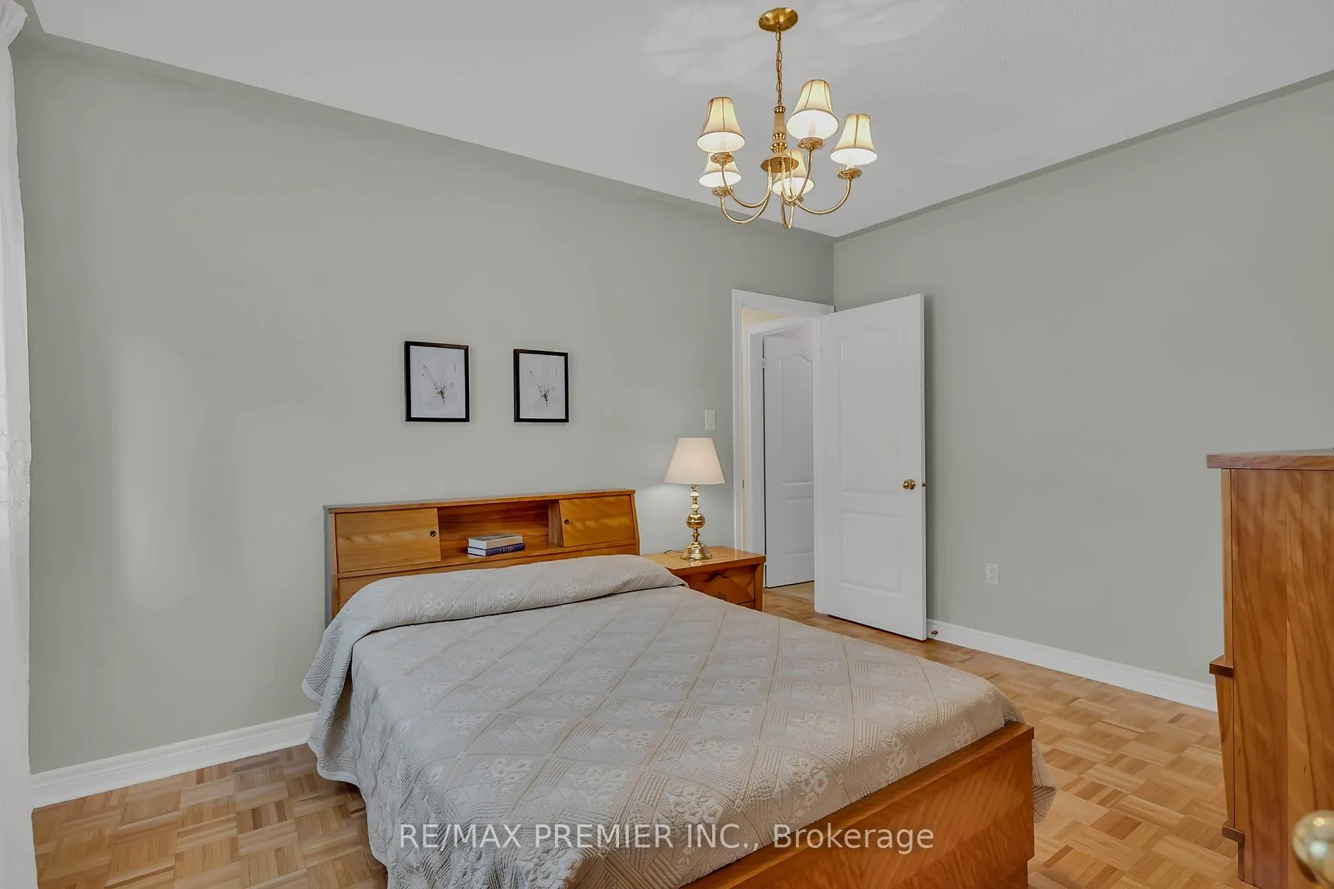 Photo 25 of 20 Drummond Drive, Vaughan, Maple — HOMEH