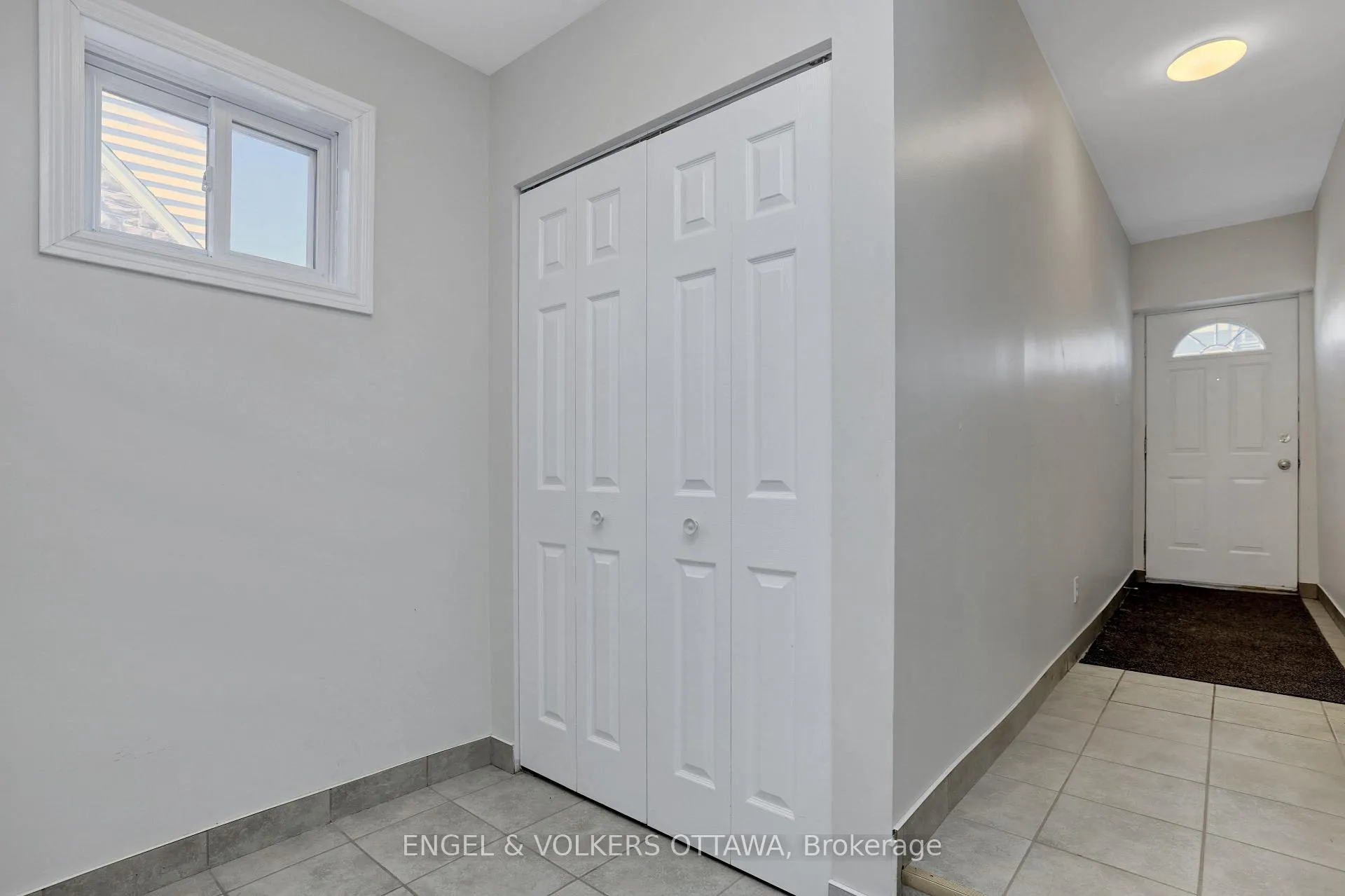 Photo 3 of 504 Hilson Avenue, Ottawa, Westboro/Hampton Park — HOMEH
