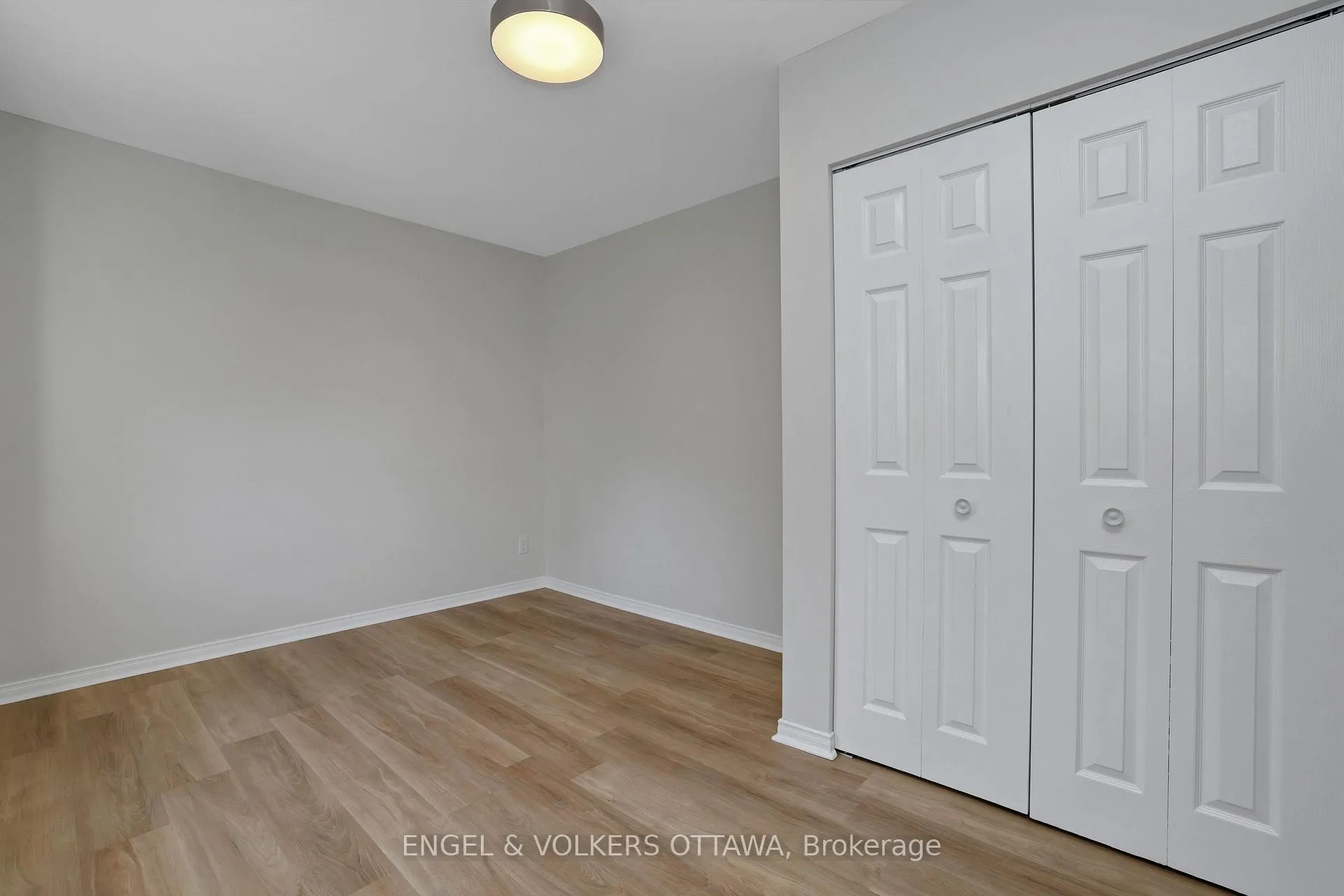 Photo 17 of 504 Hilson Avenue, Ottawa, Westboro/Hampton Park — HOMEH