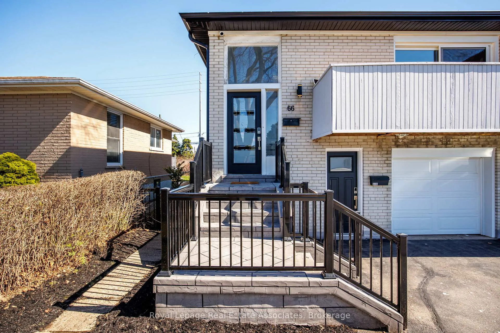 Photo 1 of 66 Kingsmere Crescent, Brampton, Northwood Park — HOMEH