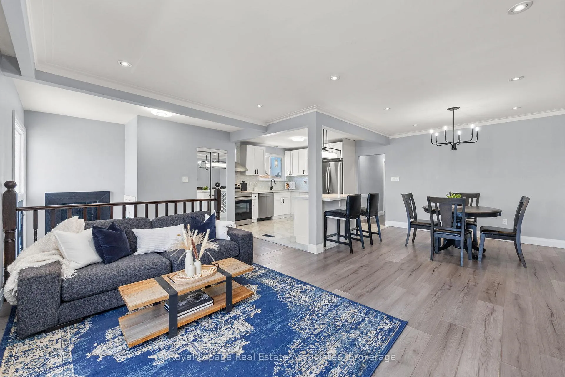 Photo 7 of 66 Kingsmere Crescent, Brampton, Northwood Park — HOMEH