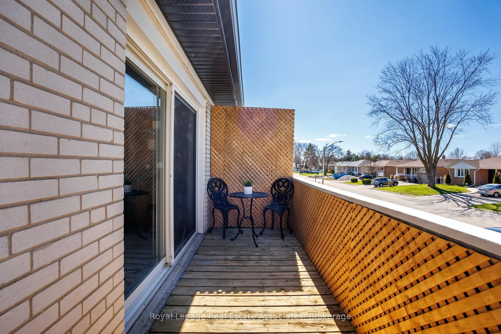 Photo 8 of 66 Kingsmere Crescent, Brampton, Northwood Park — HOMEH
