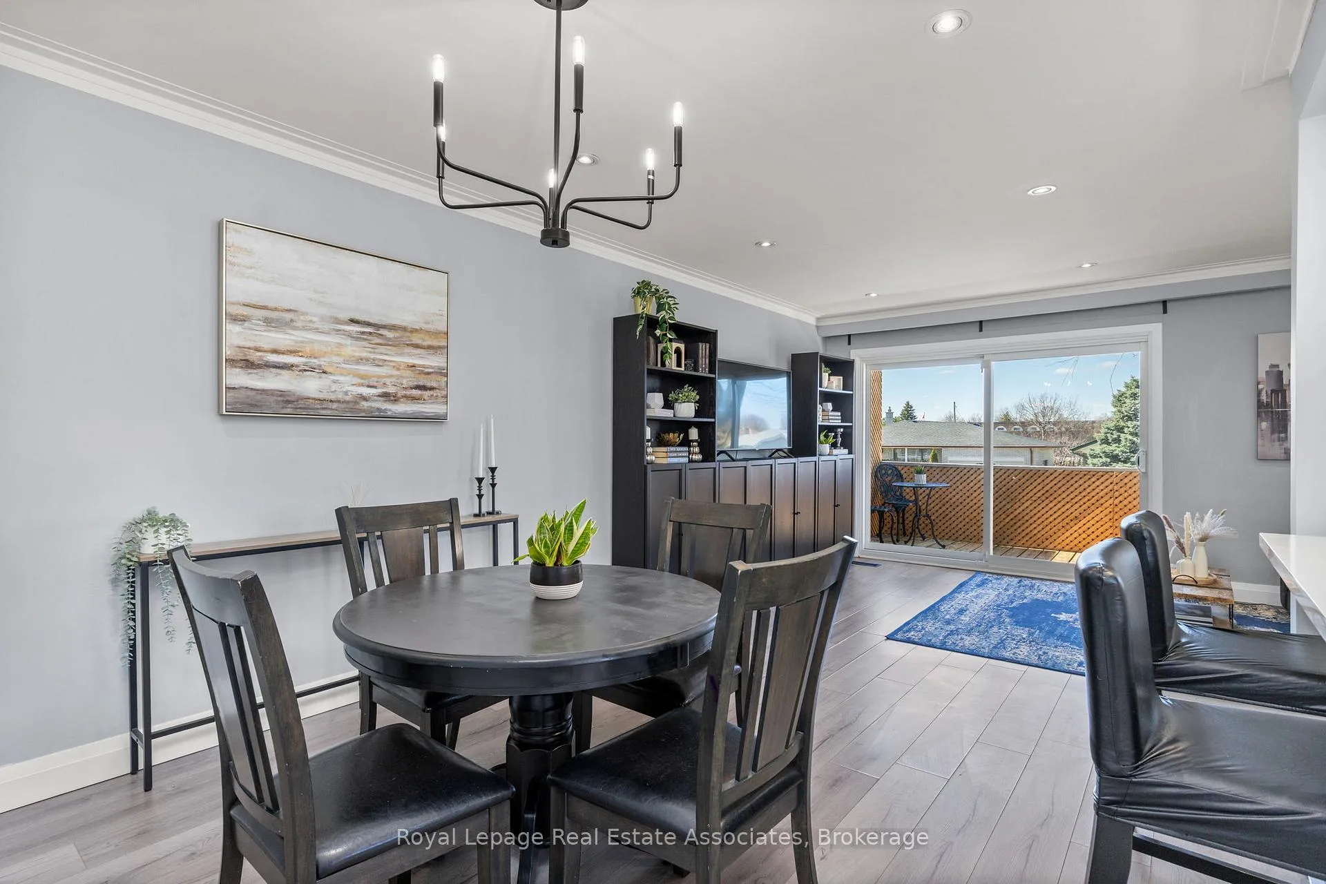 Photo 10 of 66 Kingsmere Crescent, Brampton, Northwood Park — HOMEH