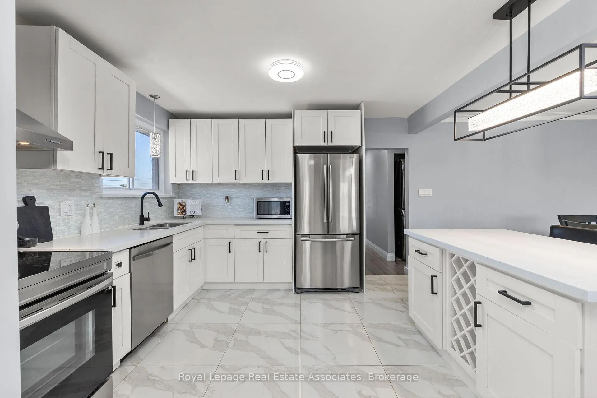 Photo 14 of 66 Kingsmere Crescent, Brampton, Northwood Park — HOMEH