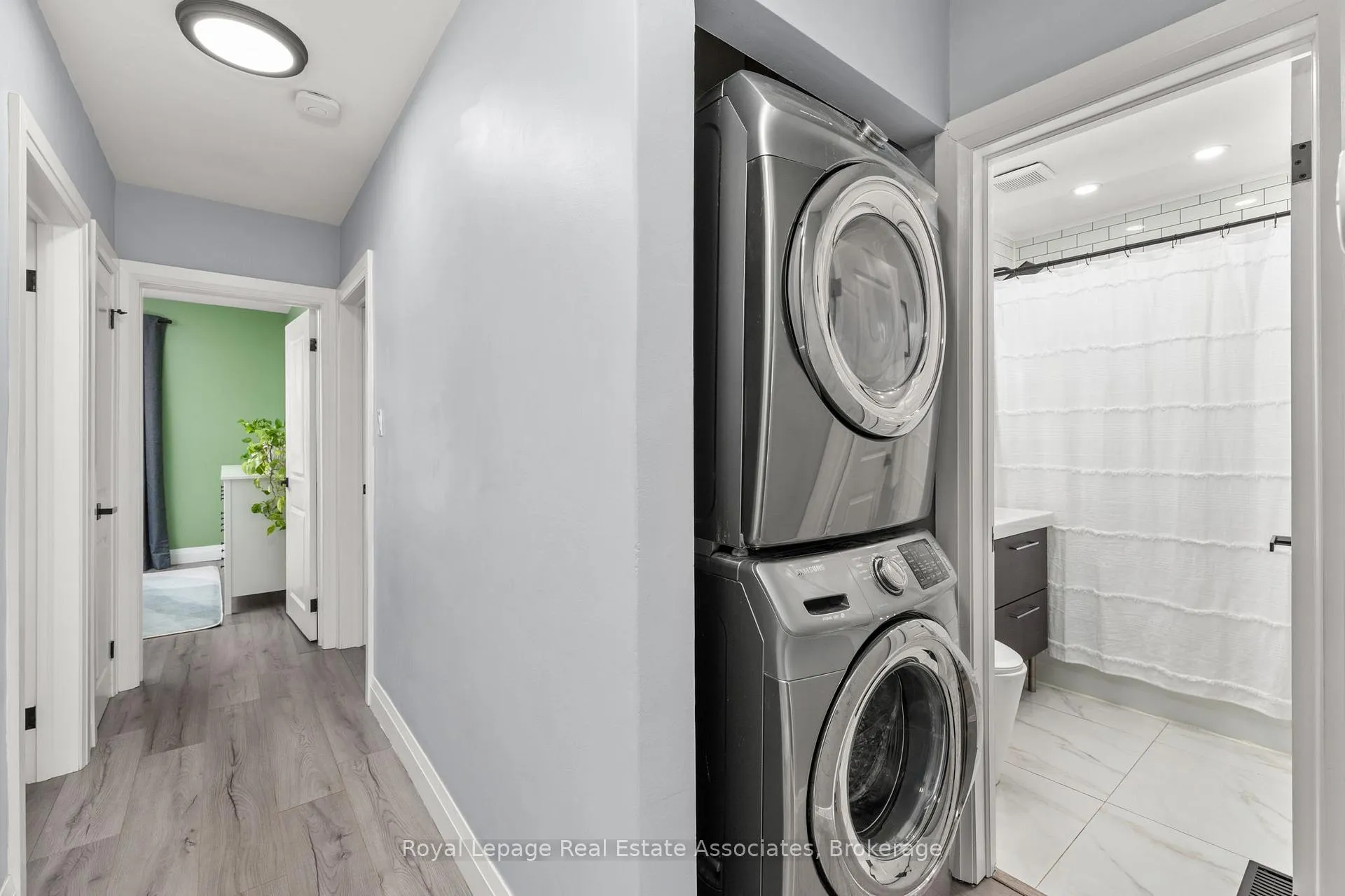 Photo 17 of 66 Kingsmere Crescent, Brampton, Northwood Park — HOMEH