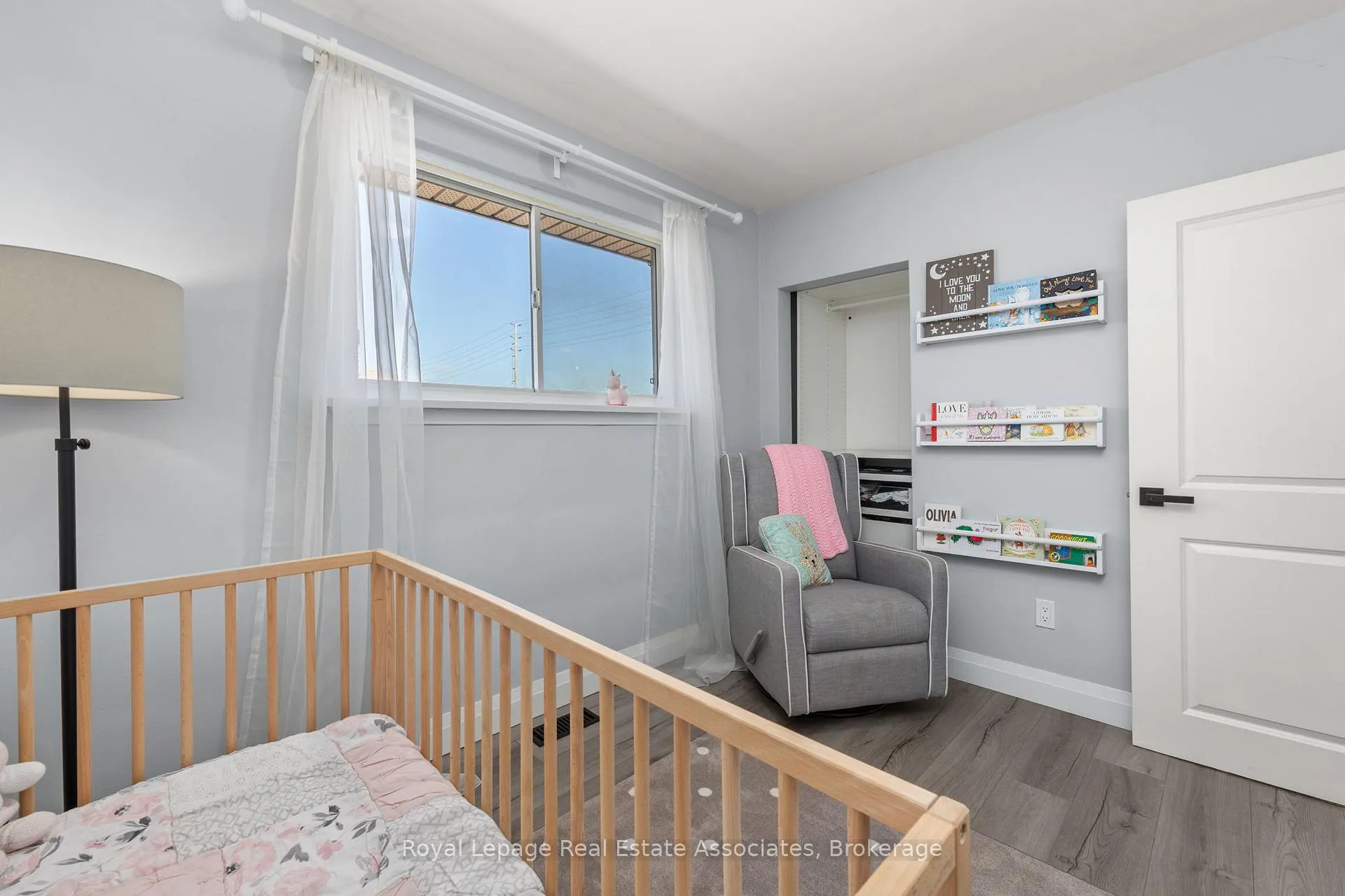 Photo 20 of 66 Kingsmere Crescent, Brampton, Northwood Park — HOMEH