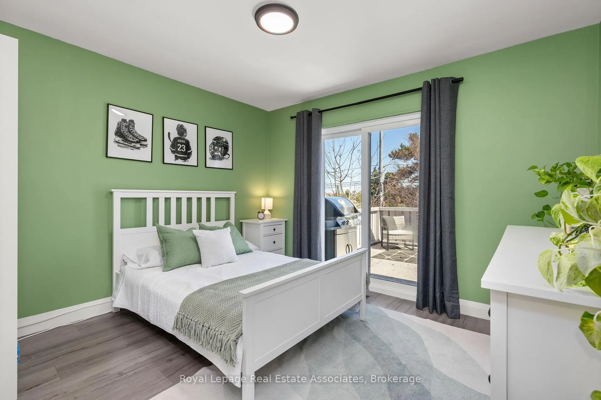 Photo 21 of 66 Kingsmere Crescent, Brampton, Northwood Park — HOMEH