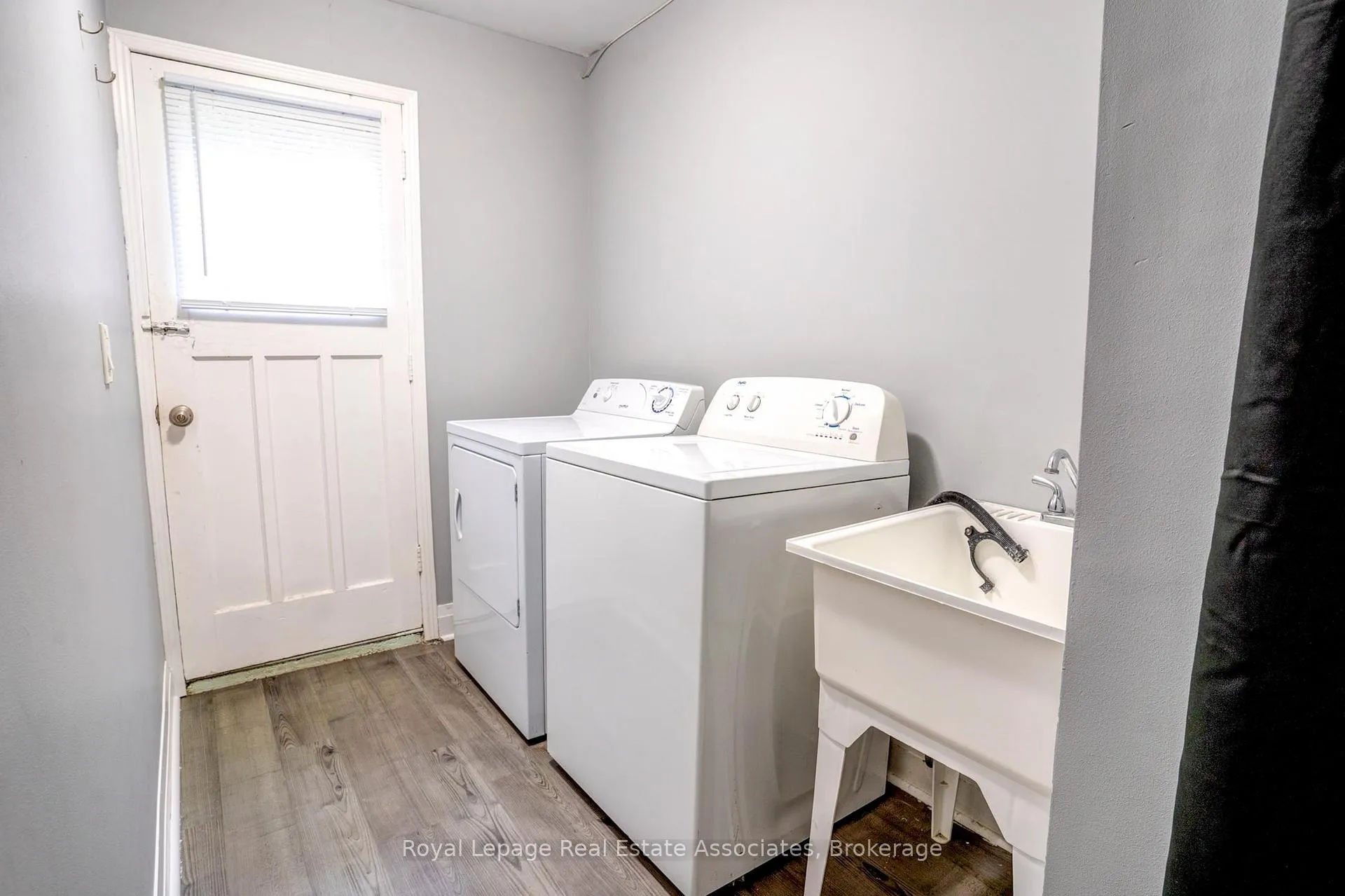Photo 43 of 66 Kingsmere Crescent, Brampton, Northwood Park — HOMEH