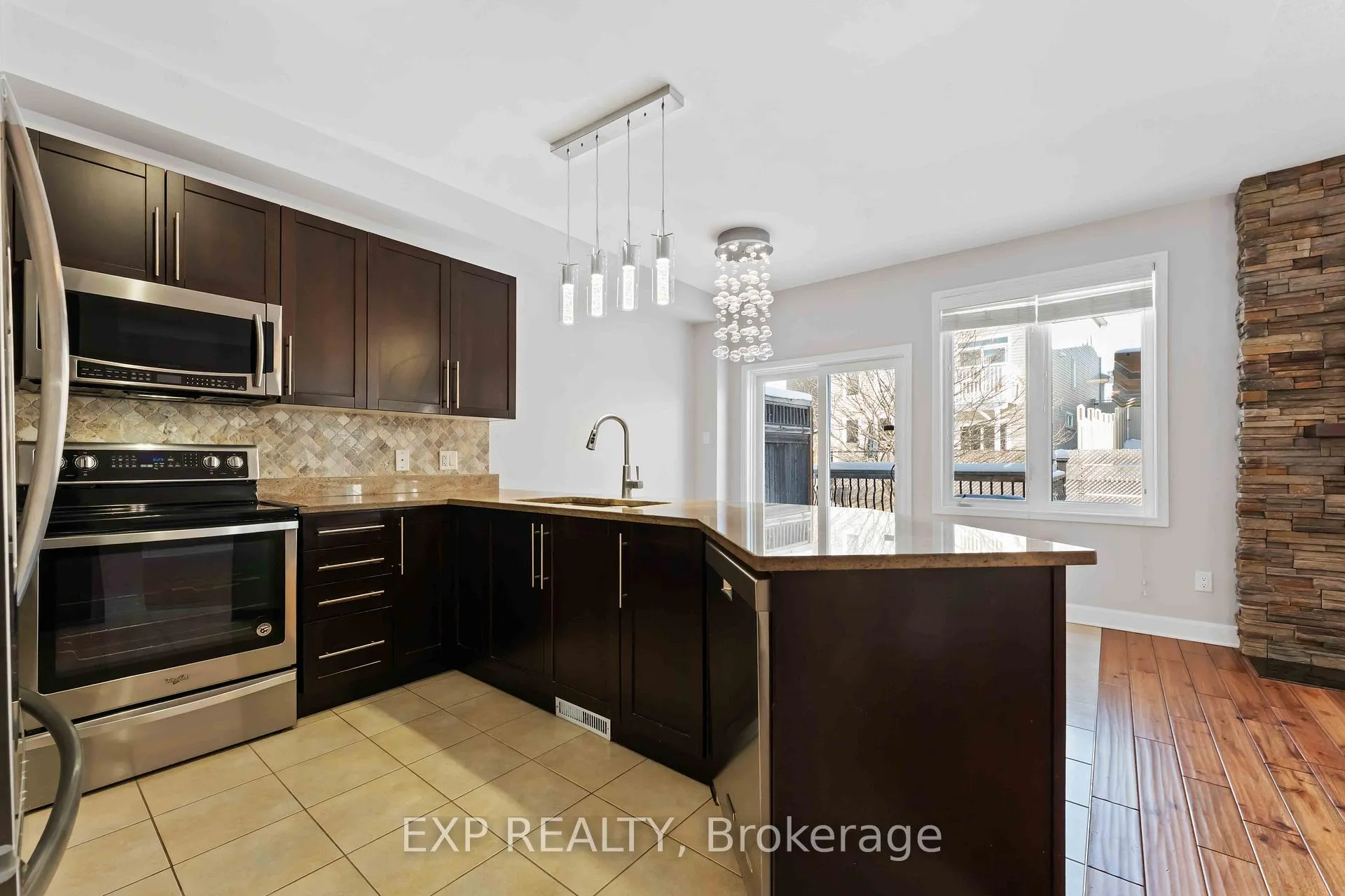 Photo 7 of 413 Tillsonburg Street, Ottawa, Kanata - Kanata Lakes/Heritage Hills — HOMEH