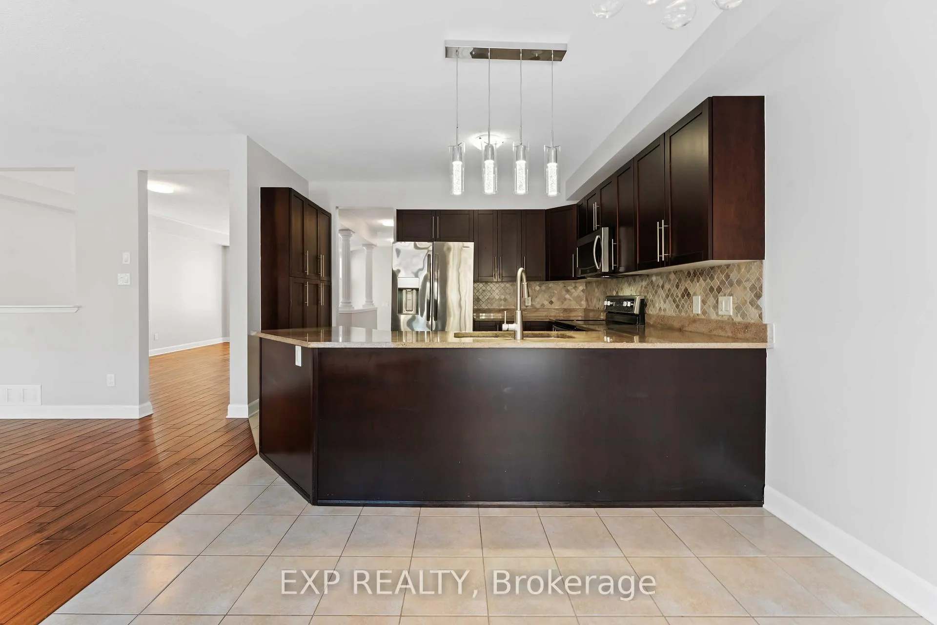 Photo 13 of 413 Tillsonburg Street, Ottawa, Kanata - Kanata Lakes/Heritage Hills — HOMEH