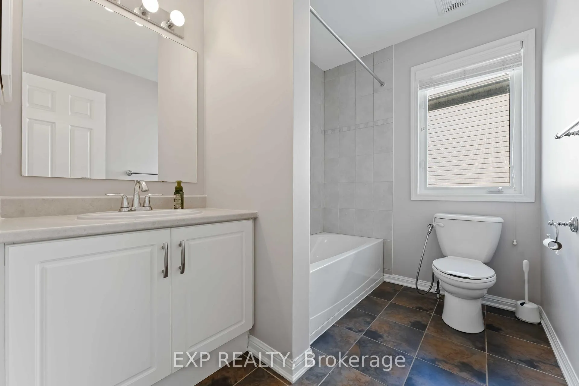 Photo 31 of 413 Tillsonburg Street, Ottawa, Kanata - Kanata Lakes/Heritage Hills — HOMEH