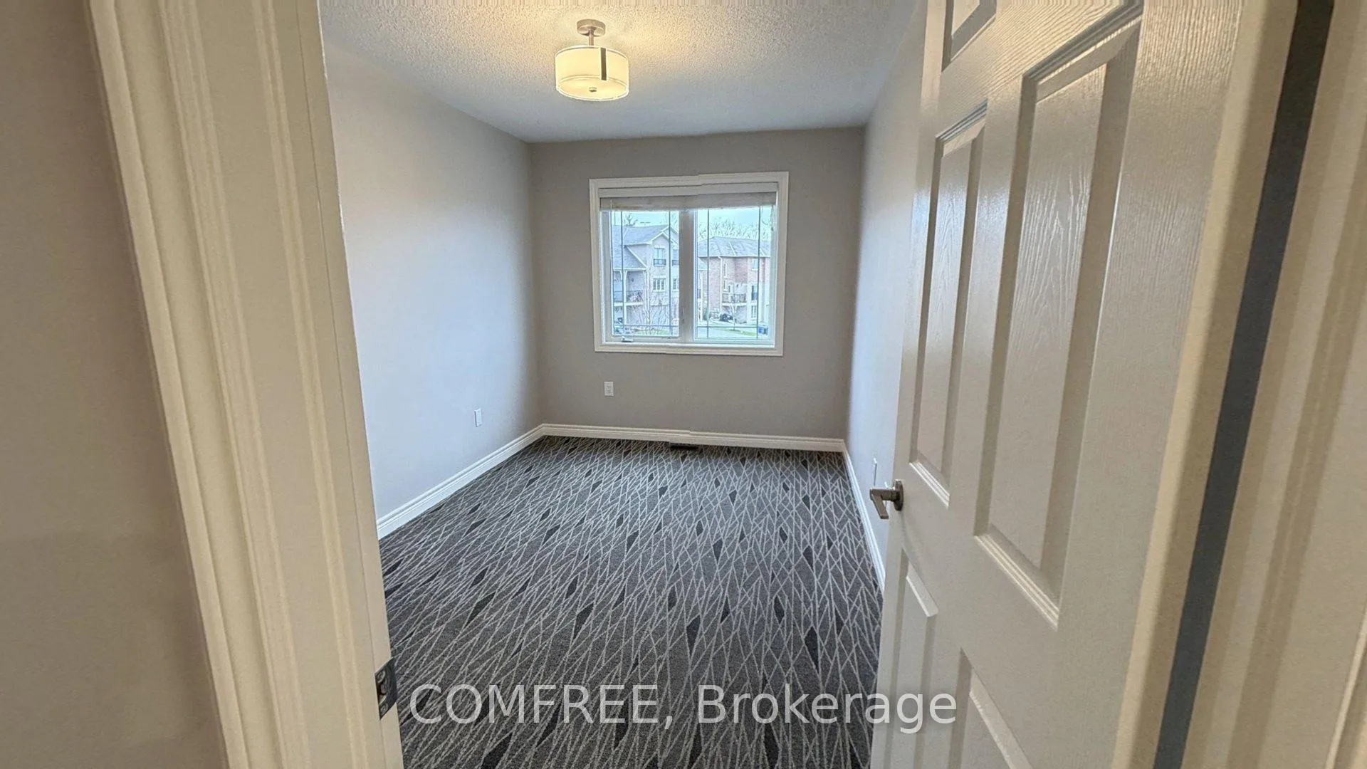 Photo 10 of 175 Stanley Street, Barrie, East Bayfield — HOMEH