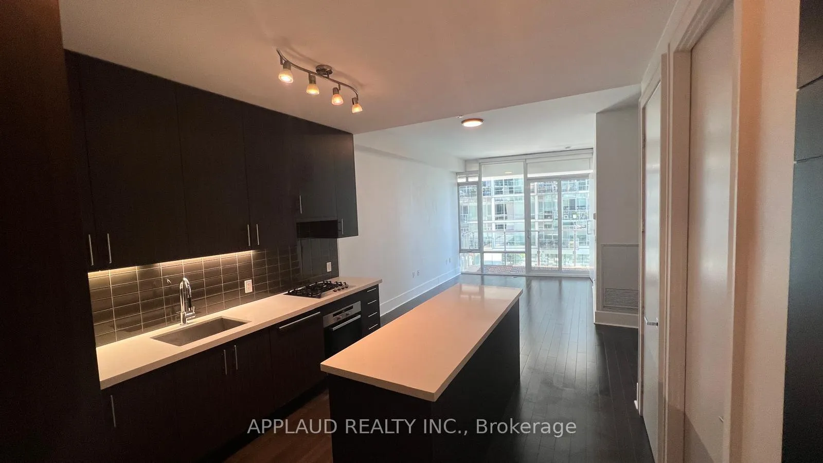 Photo 2 of Unit 409, 29 Queens Quay E, Toronto, Waterfront Communities — HOMEH