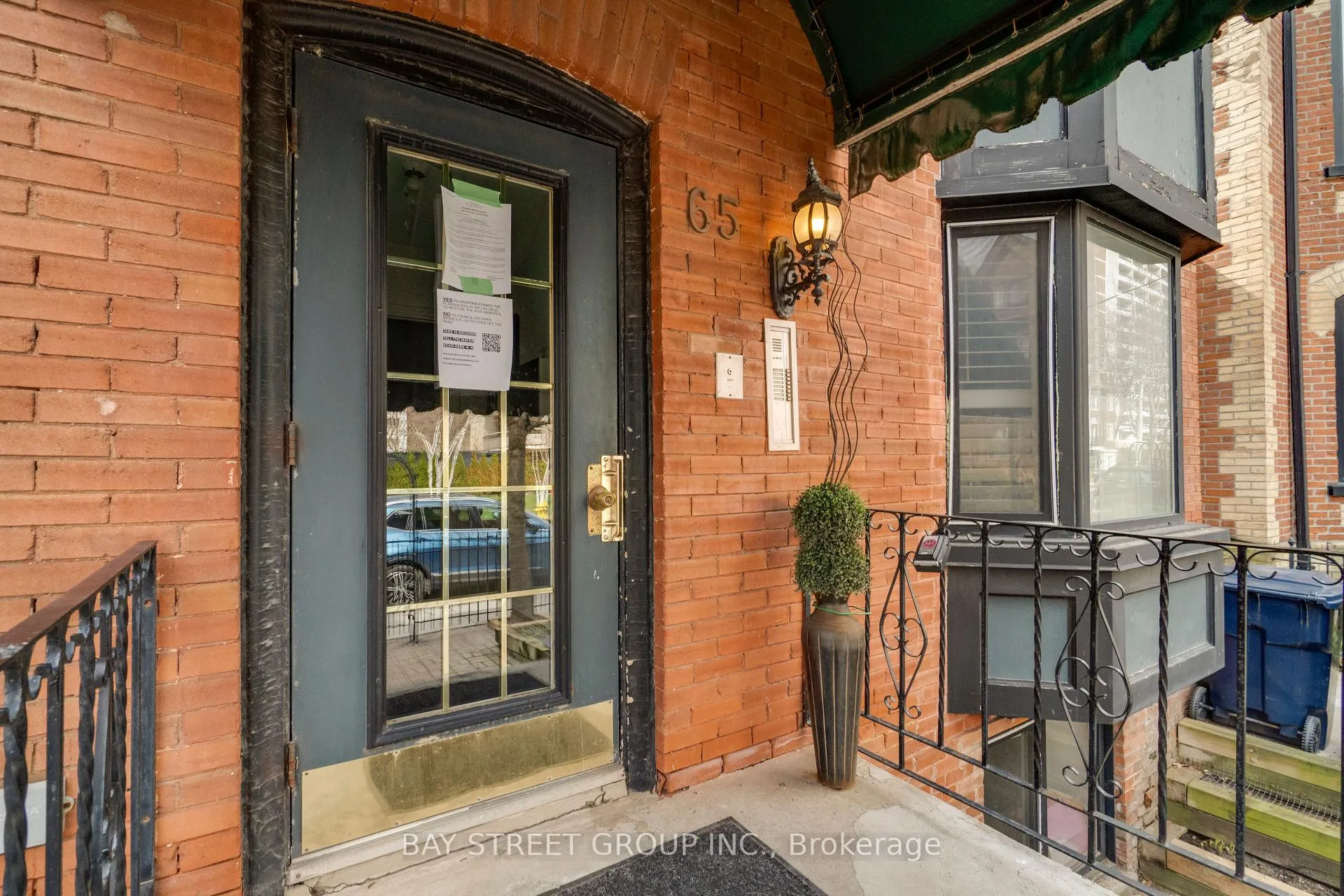 Photo 6 of Unit 4, 65 Gloucester Street, Toronto, Church-Yonge Corridor — HOMEH