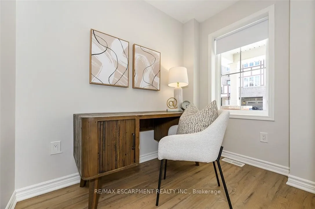 Photo 5 of Unit 43, 22 Spring Creek Drive, Hamilton, Waterdown — HOMEH