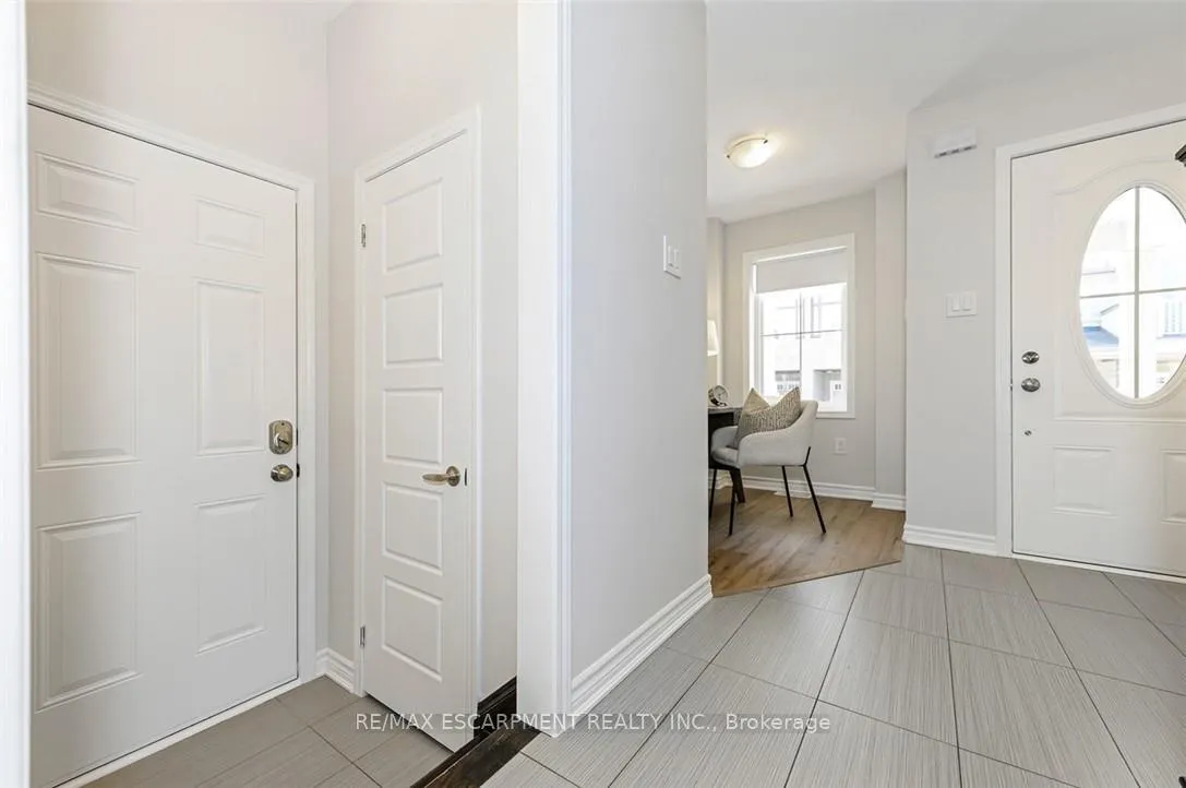 Photo 6 of Unit 43, 22 Spring Creek Drive, Hamilton, Waterdown — HOMEH