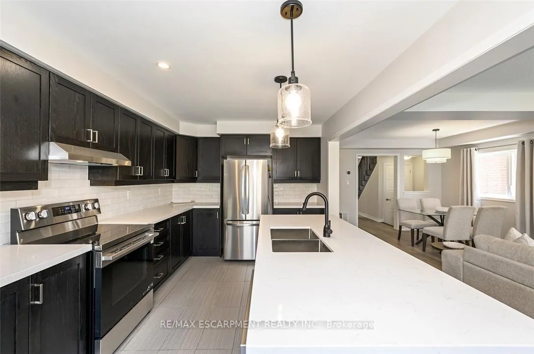 Photo 19 of Unit 43, 22 Spring Creek Drive, Hamilton, Waterdown — HOMEH