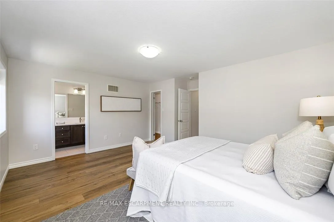 Photo 25 of Unit 43, 22 Spring Creek Drive, Hamilton, Waterdown — HOMEH