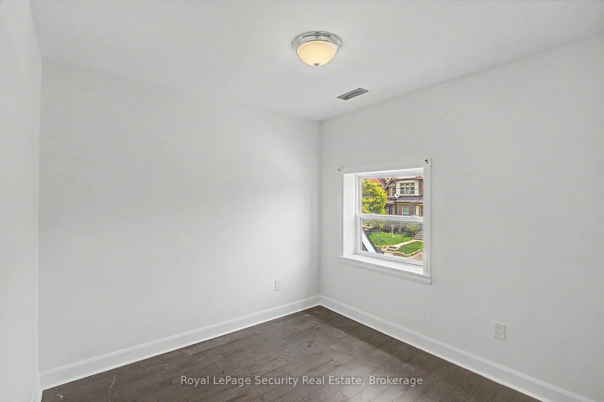 Photo 12 of Unit 2, 226 Lauder Avenue, Toronto, Oakwood Village — HOMEH