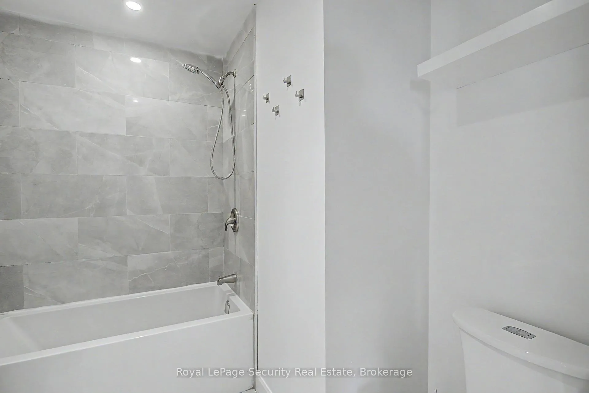 Photo 19 of Unit 2, 226 Lauder Avenue, Toronto, Oakwood Village — HOMEH