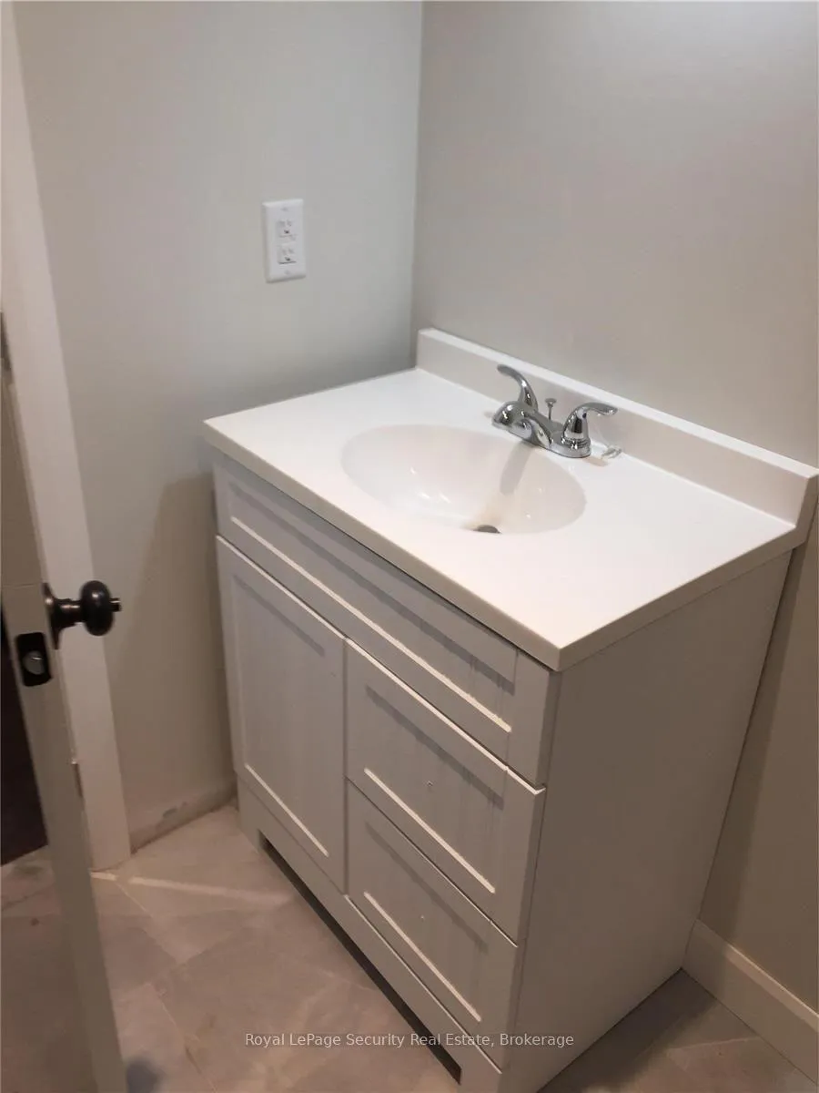 Photo 34 of Unit 2, 226 Lauder Avenue, Toronto, Oakwood Village — HOMEH