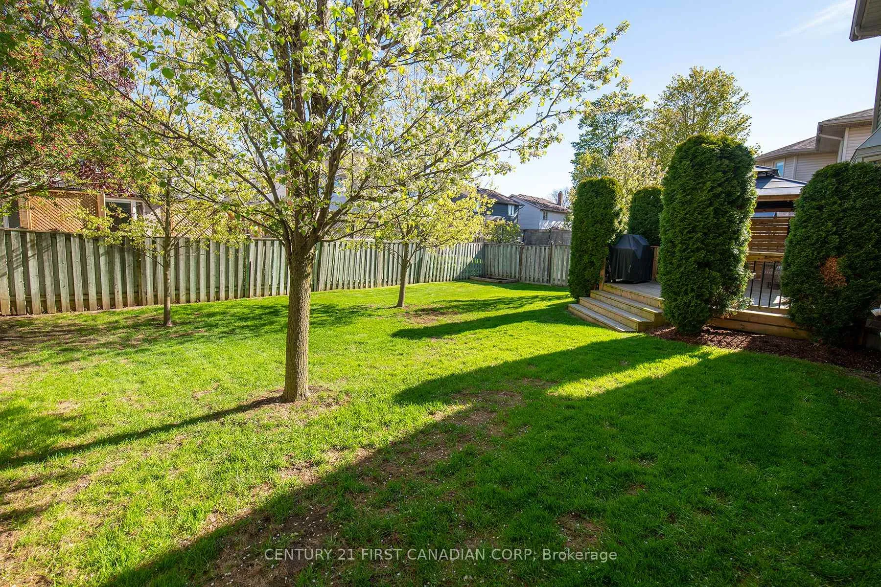 Photo 47 of 244 Ensign Crescent, London, South N — HOMEH