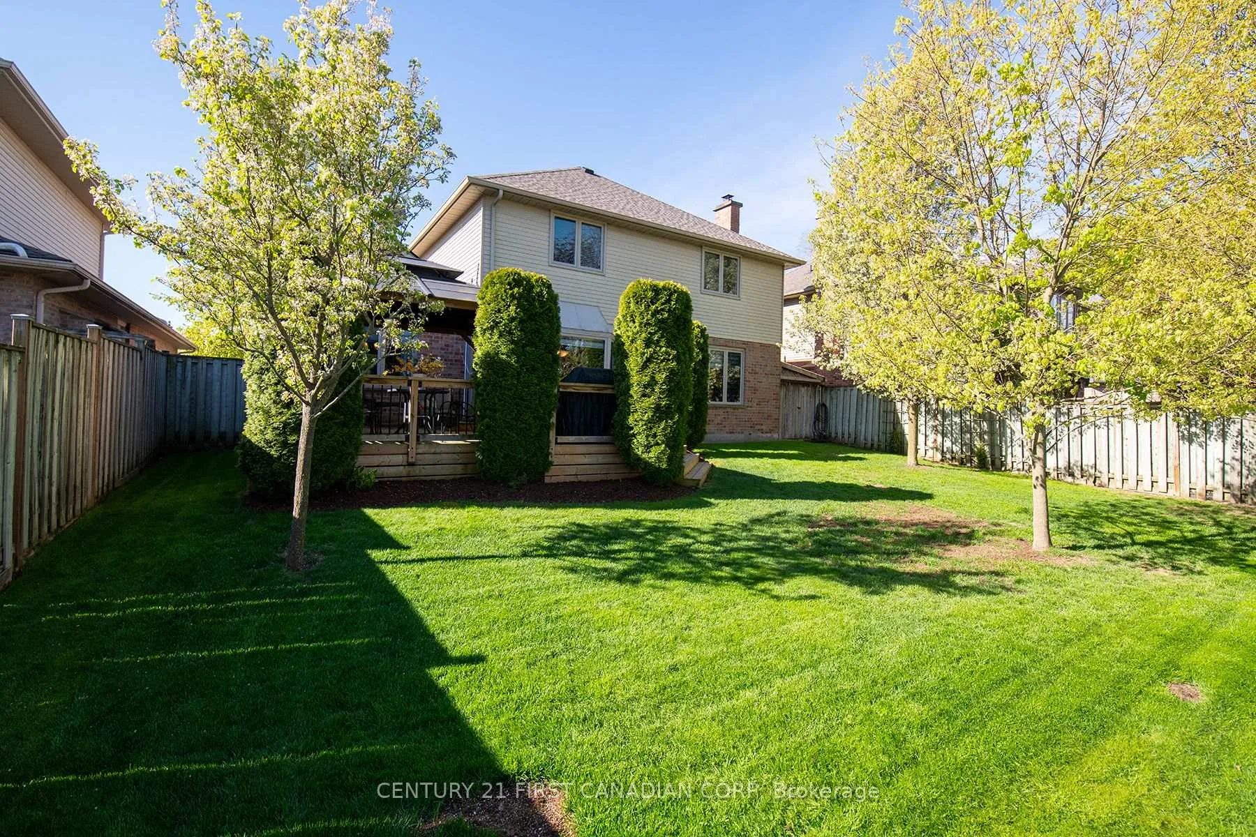 Photo 49 of 244 Ensign Crescent, London, South N — HOMEH