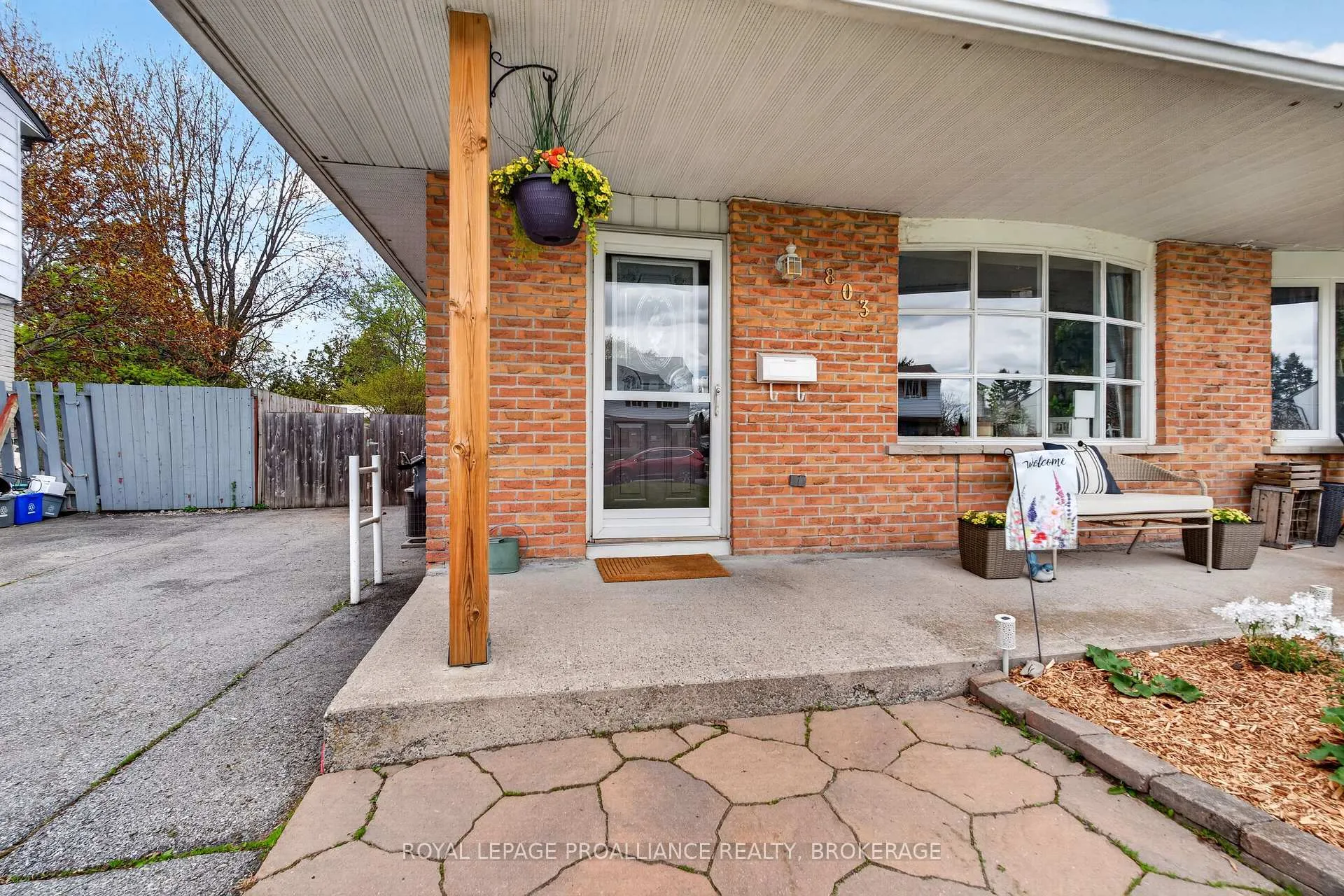 Photo 3 of 803 Grouse Crescent, Kingston, North of Taylor-Kidd Blvd — HOMEH