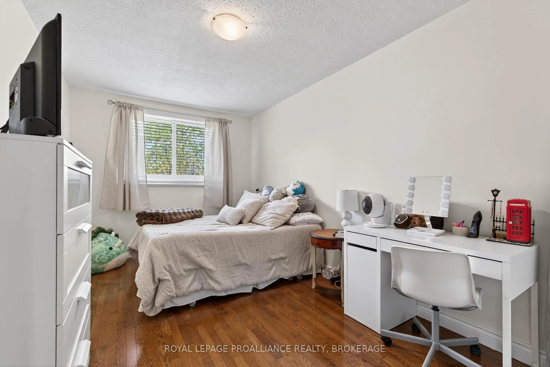 Photo 17 of 803 Grouse Crescent, Kingston, North of Taylor-Kidd Blvd — HOMEH