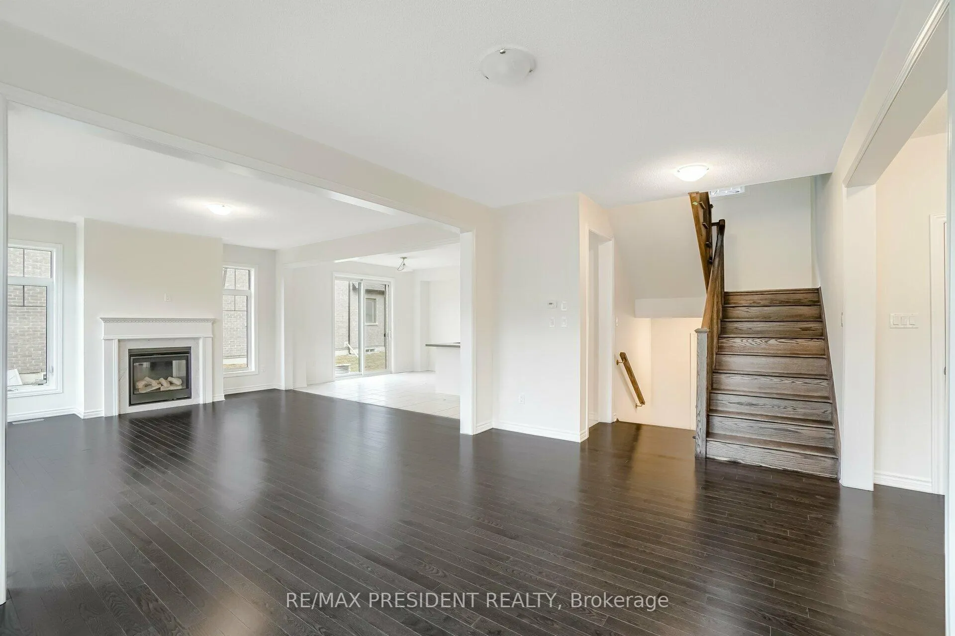 Photo 5 of 17 Spinland Street, Caledon, Rural Caledon — HOMEH