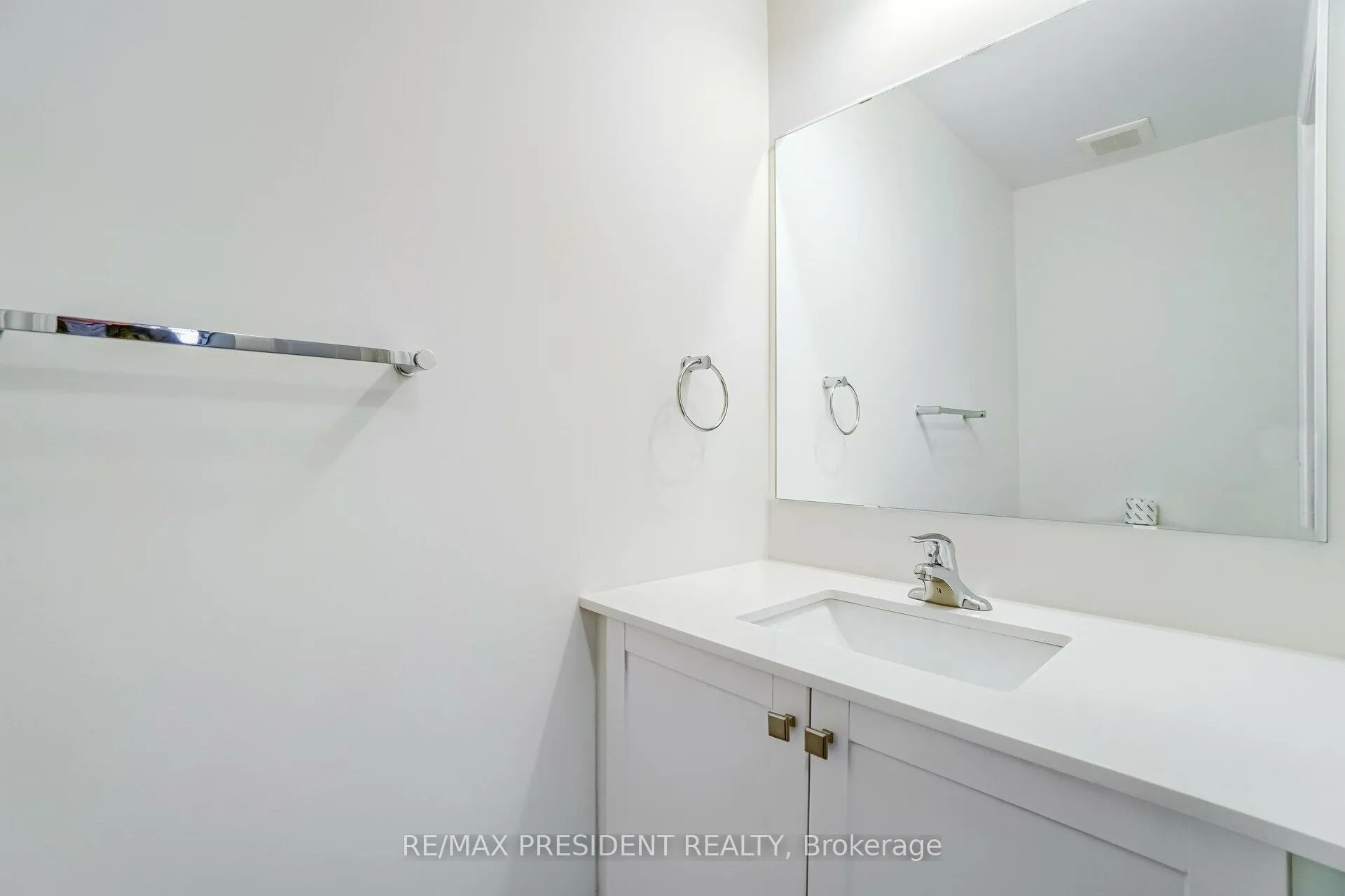 Photo 21 of 17 Spinland Street, Caledon, Rural Caledon — HOMEH