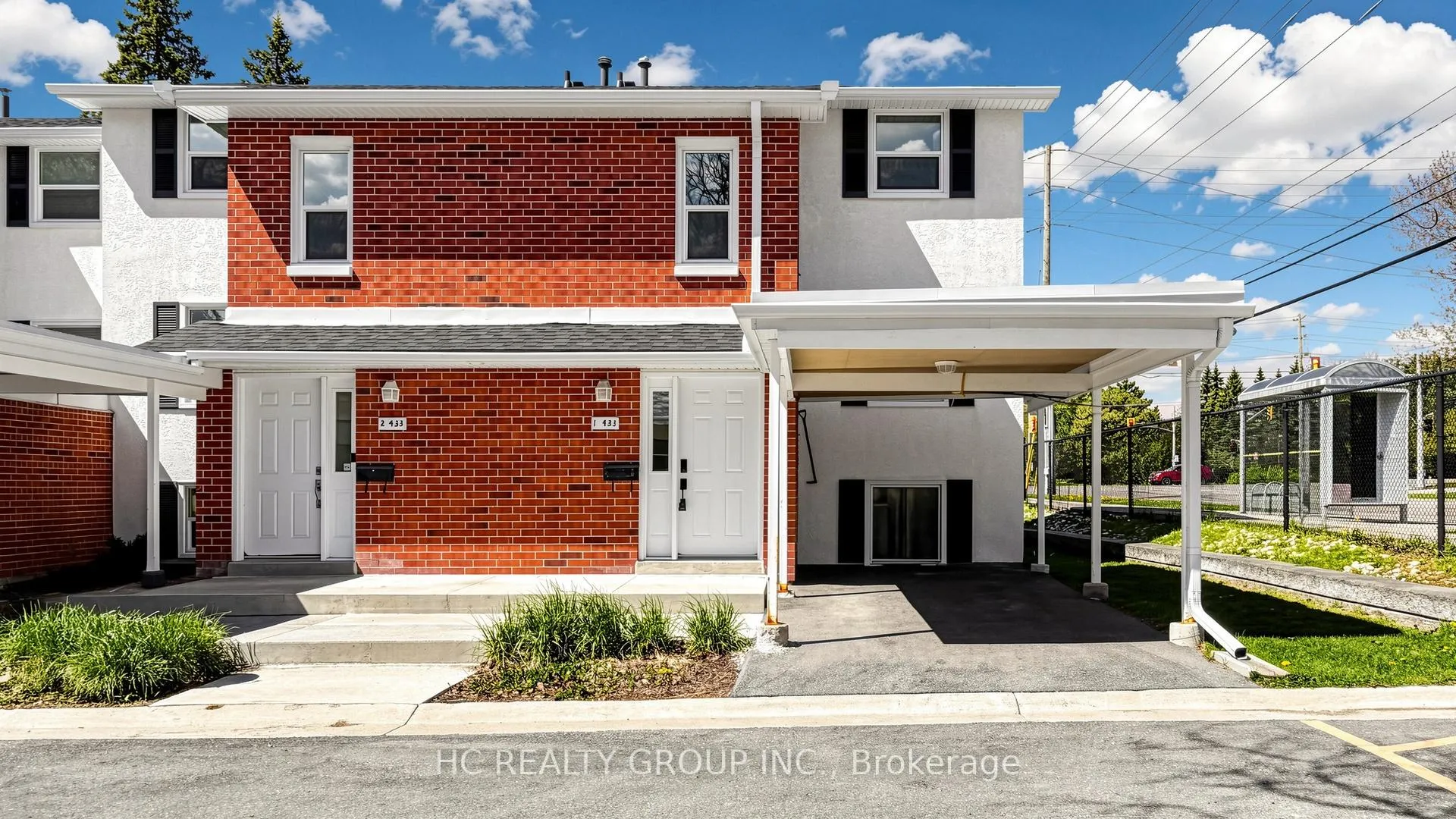 Front of Unit 1, 433 Keats Way