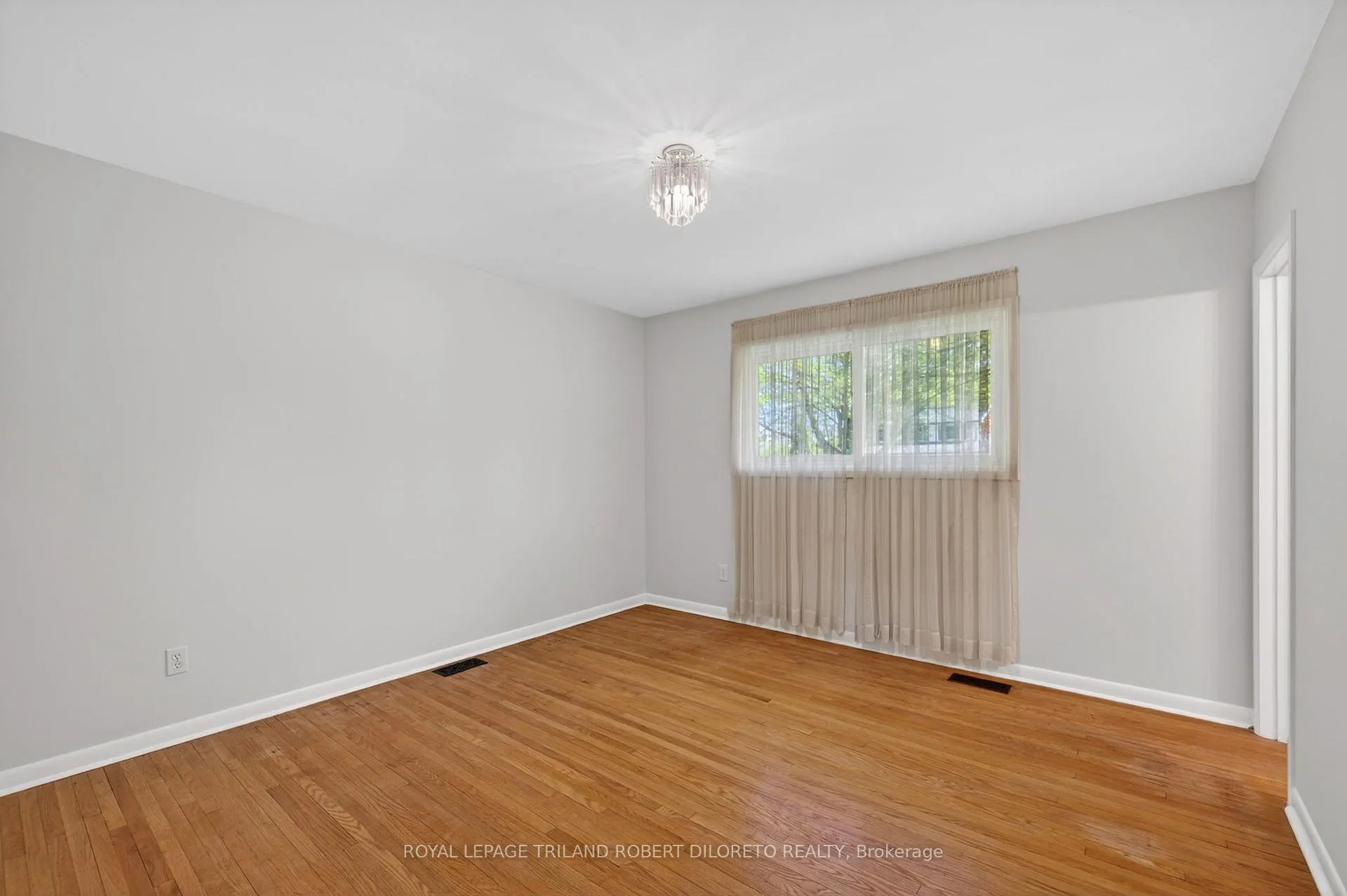 Photo 12 of 25 Regency Road, London, North L — HOMEH