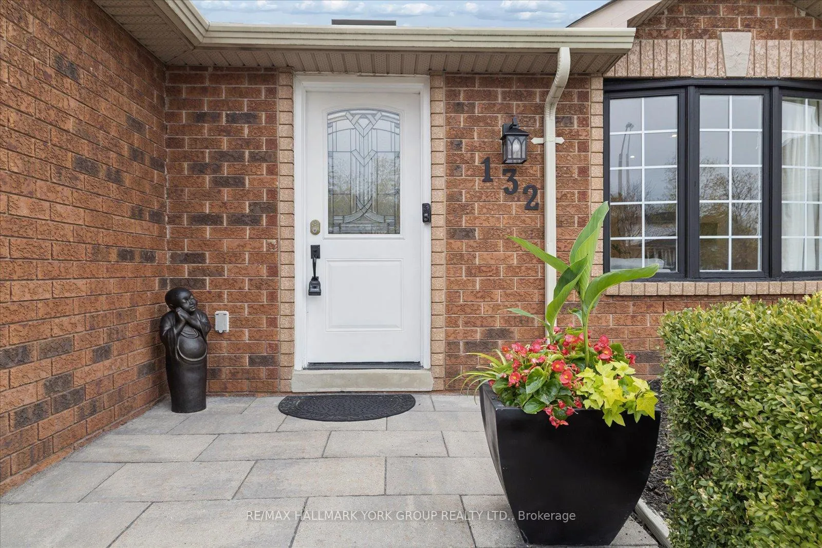 Photo 4 of 132 Athabaska Road, Barrie, Holly — HOMEH