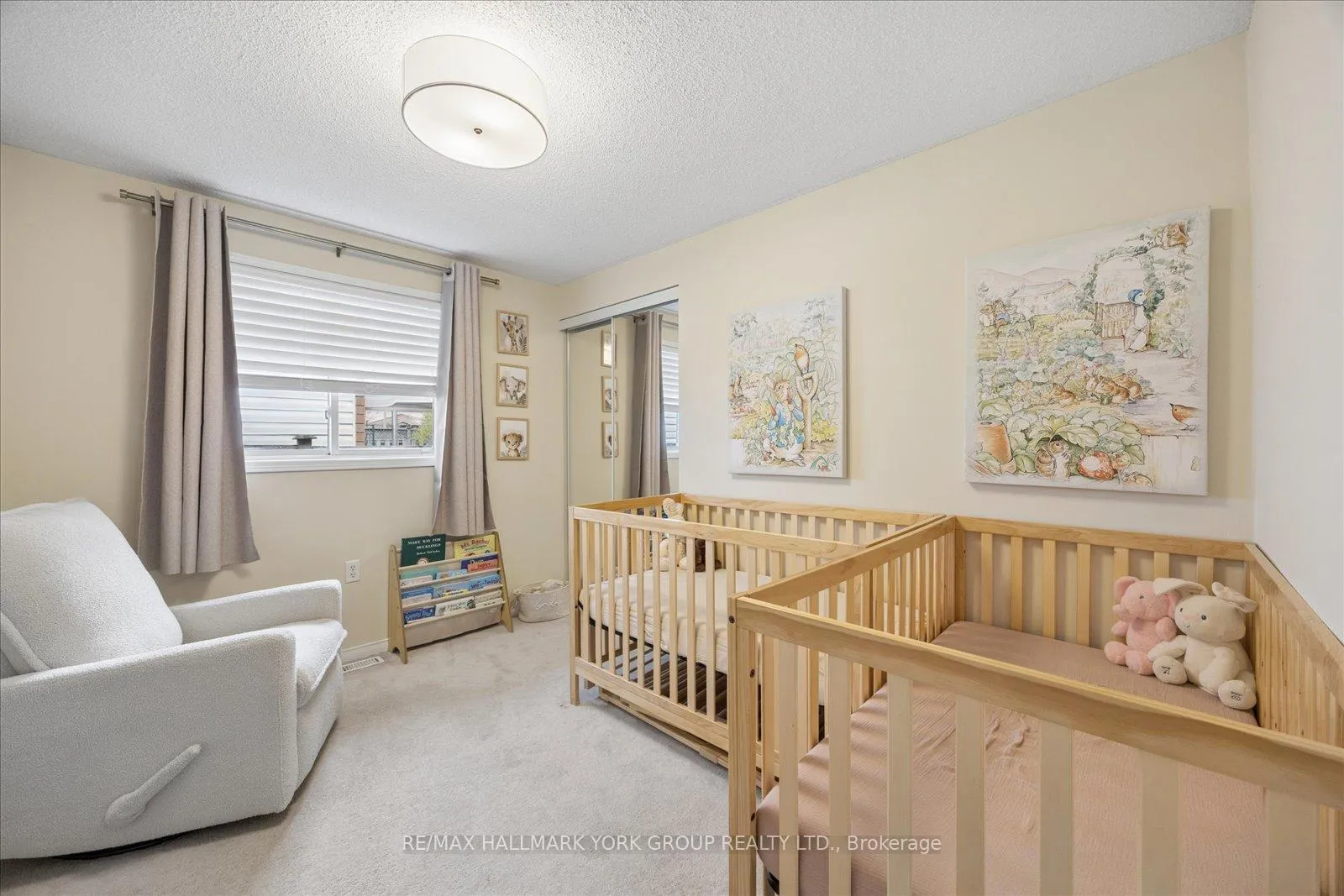 Photo 24 of 132 Athabaska Road, Barrie, Holly — HOMEH