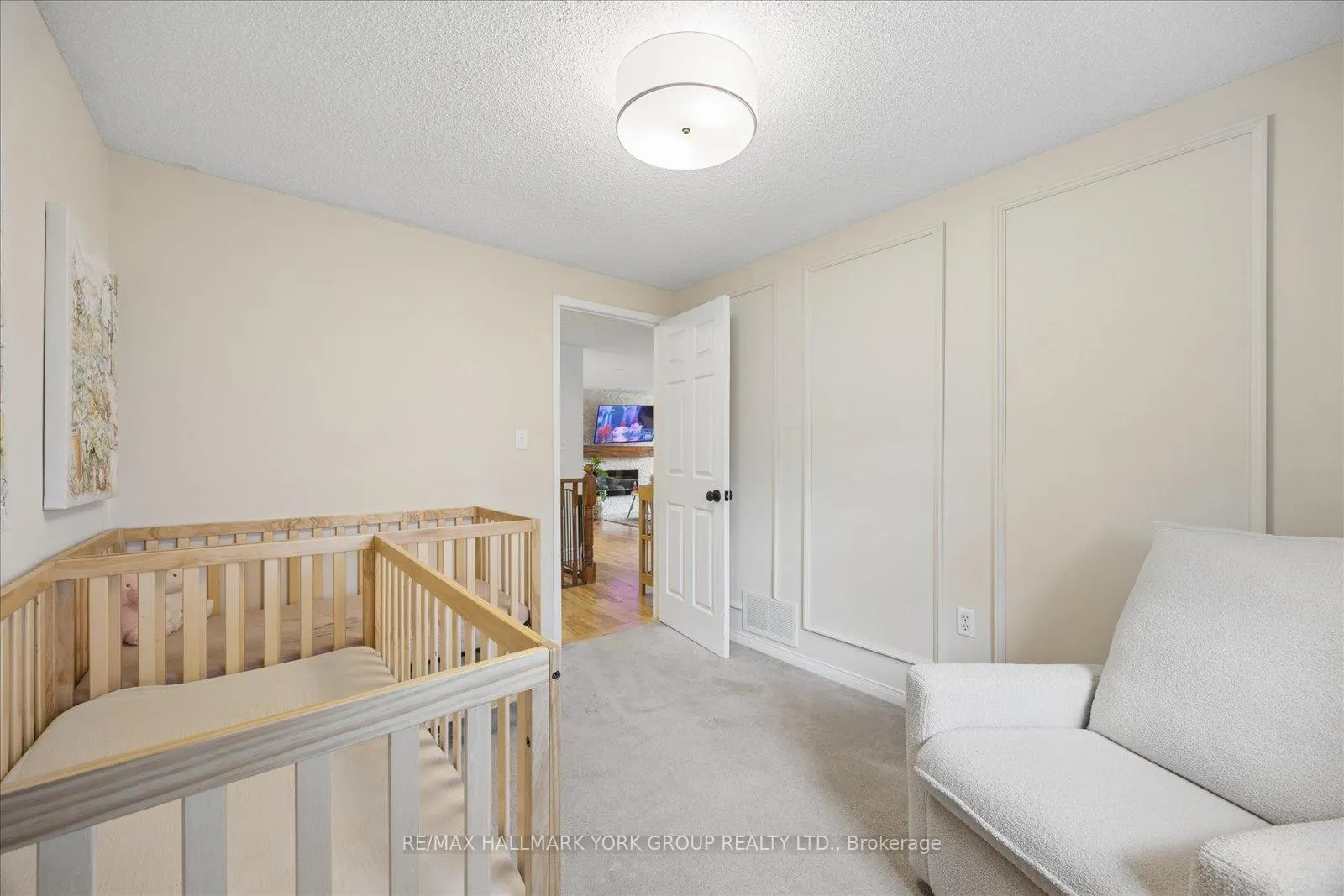 Photo 25 of 132 Athabaska Road, Barrie, Holly — HOMEH